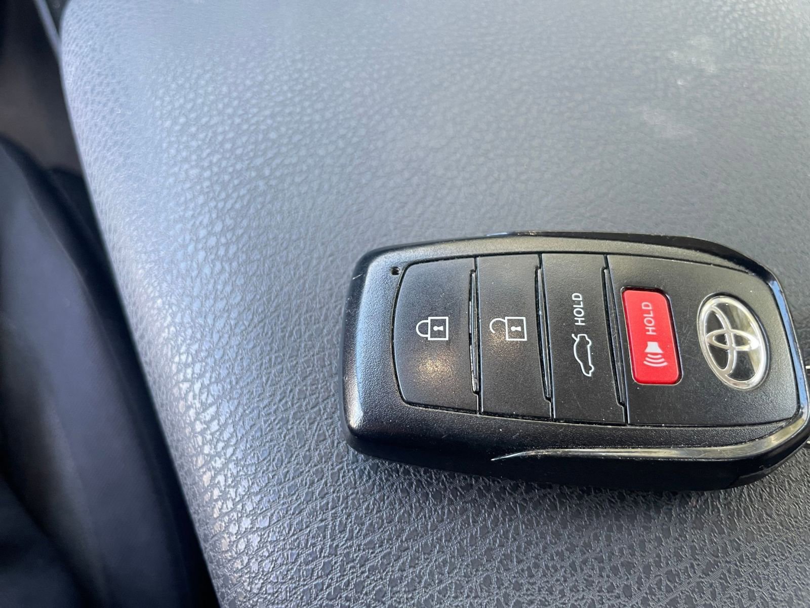 Thumbnail: 2025 Toyota Camry - 21