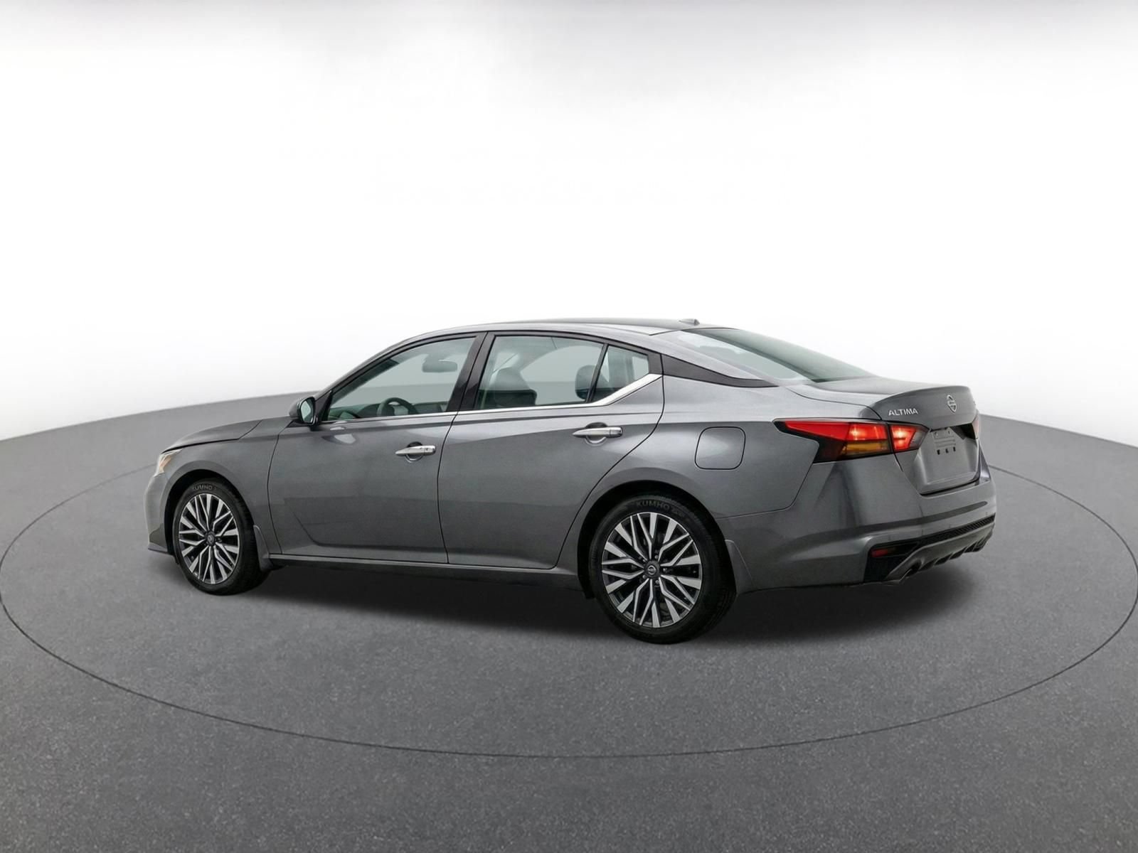Thumbnail: 2025 Nissan Altima - 6