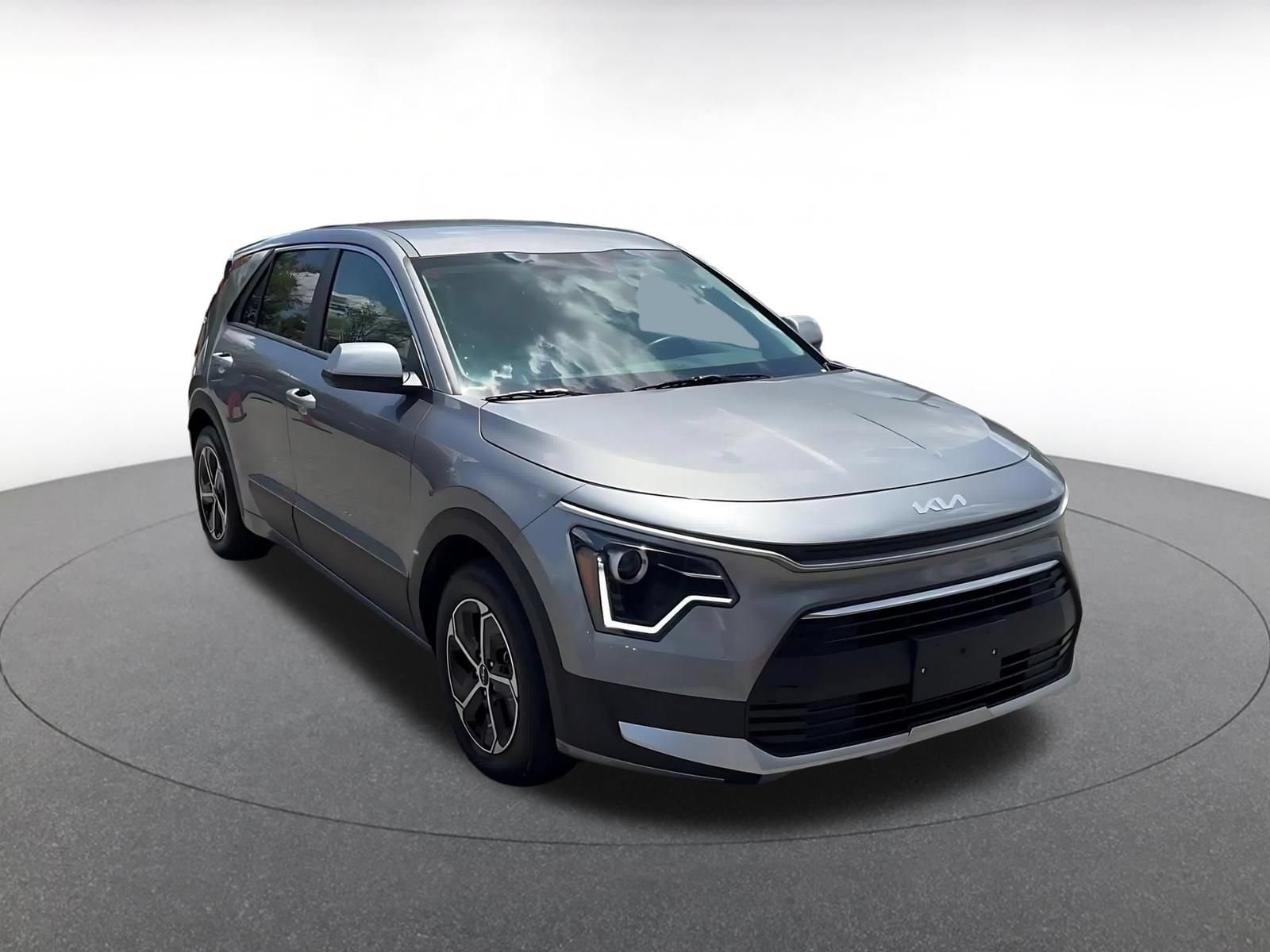 Thumbnail: 2026 Kia Niro - 2