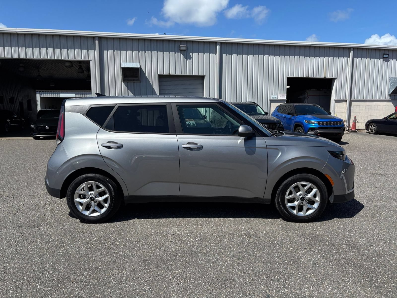 Thumbnail: 2025 Kia Soul - 14