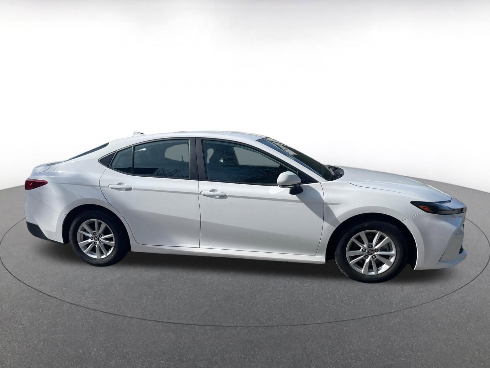 Thumbnail: 2025 Toyota Camry - 15