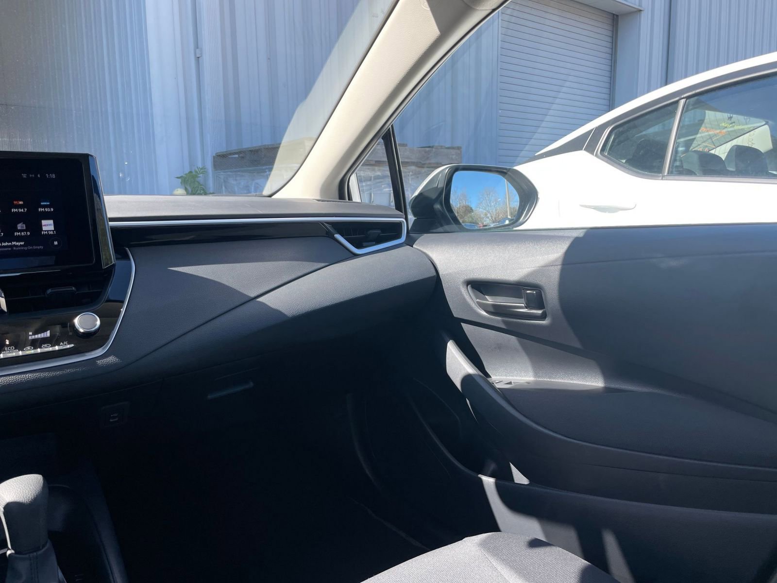 Thumbnail: 2025 Toyota Corolla - 33