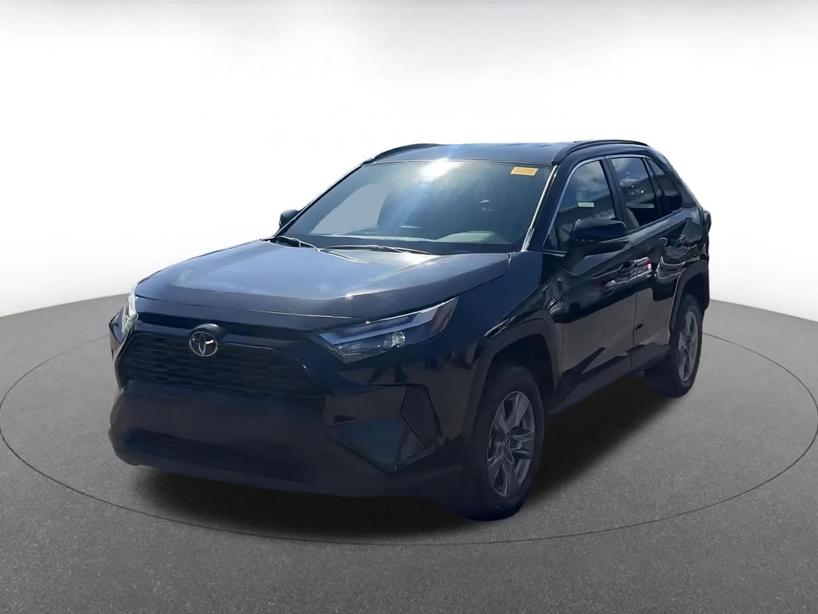 Thumbnail: 2025 Toyota RAV4 - 4