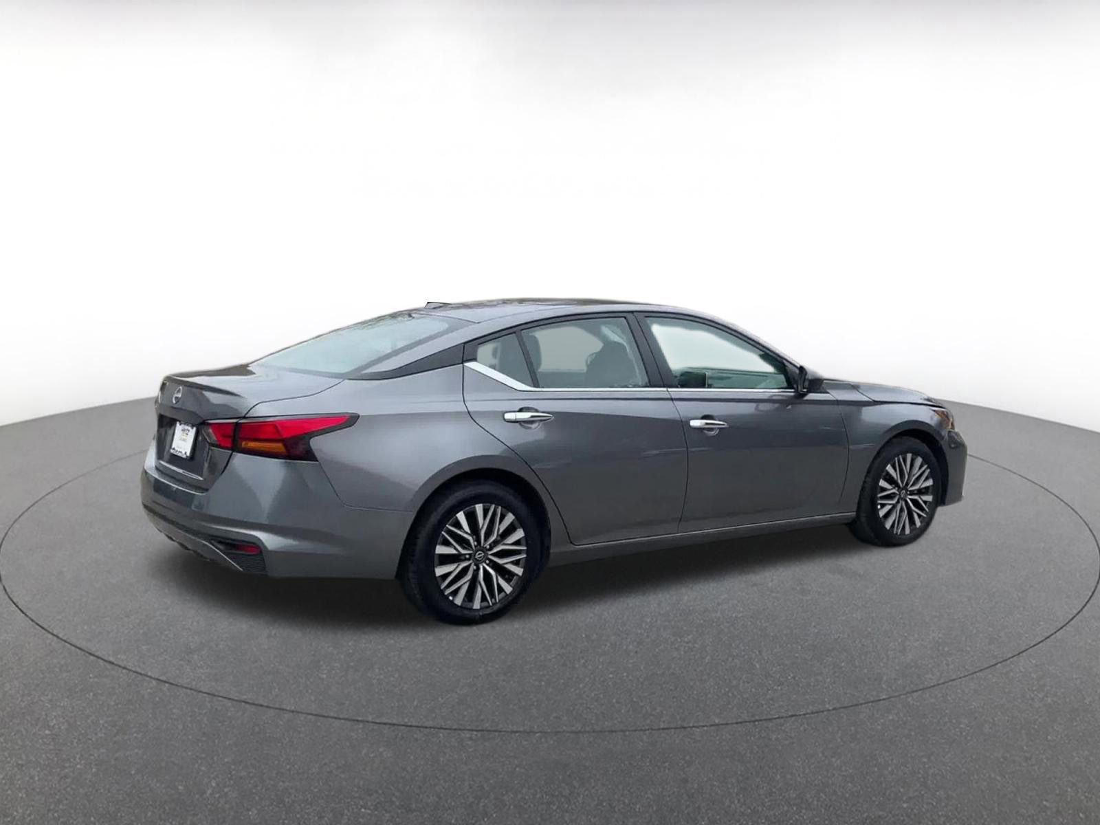 Thumbnail: 2025 Nissan Altima - 14