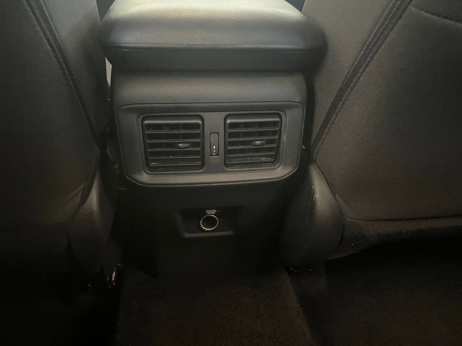 Thumbnail: 2025 Toyota RAV4 - 22