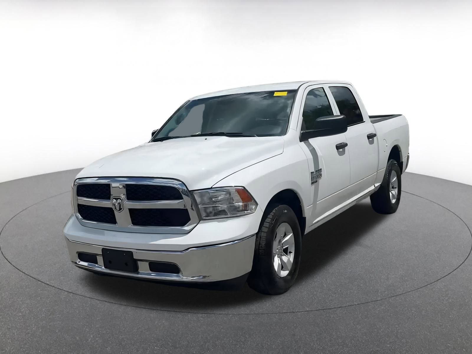 Thumbnail: 2022 RAM 1500 Classic - 4