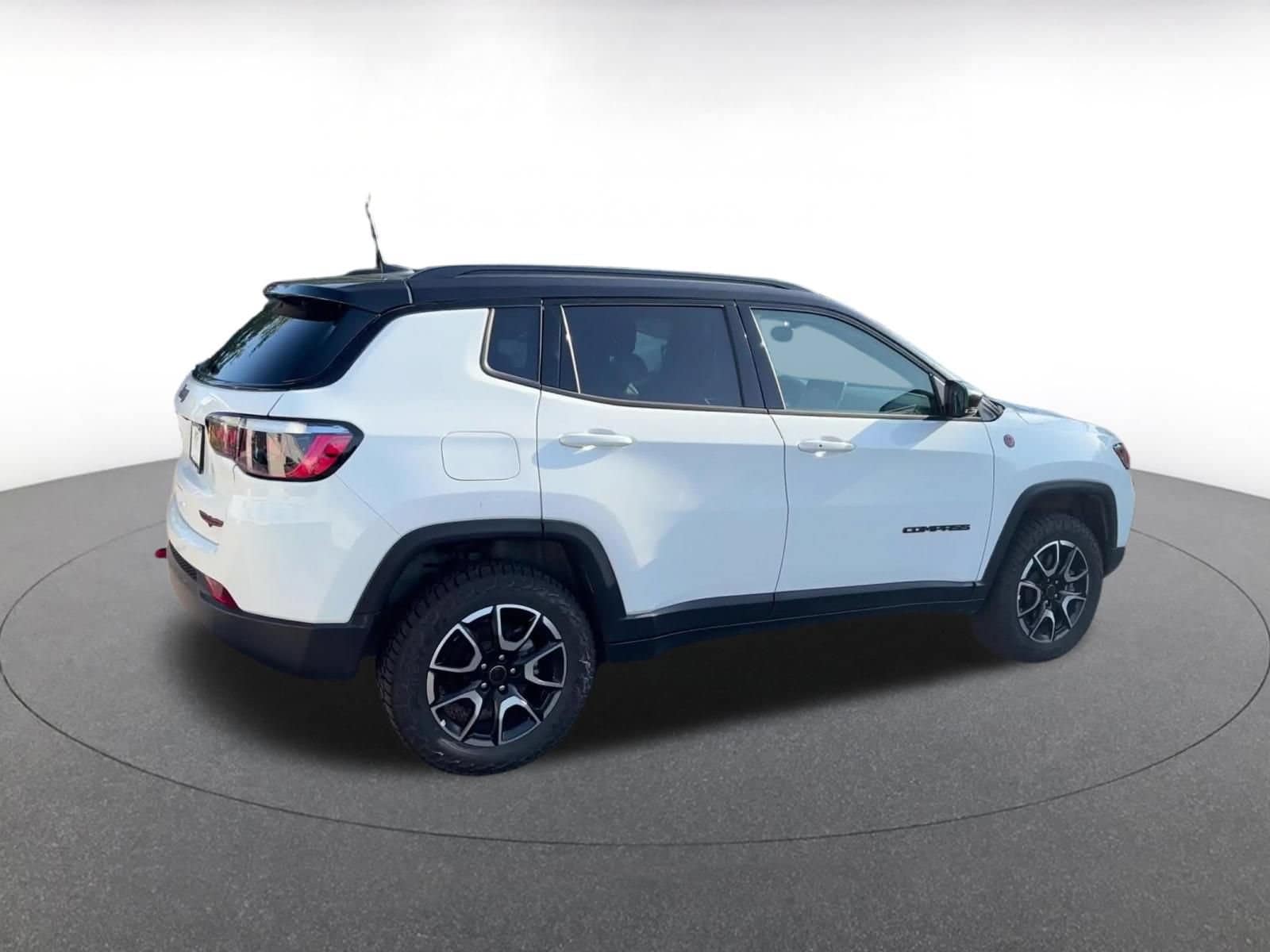 Thumbnail: 2025 Jeep Compass - 14