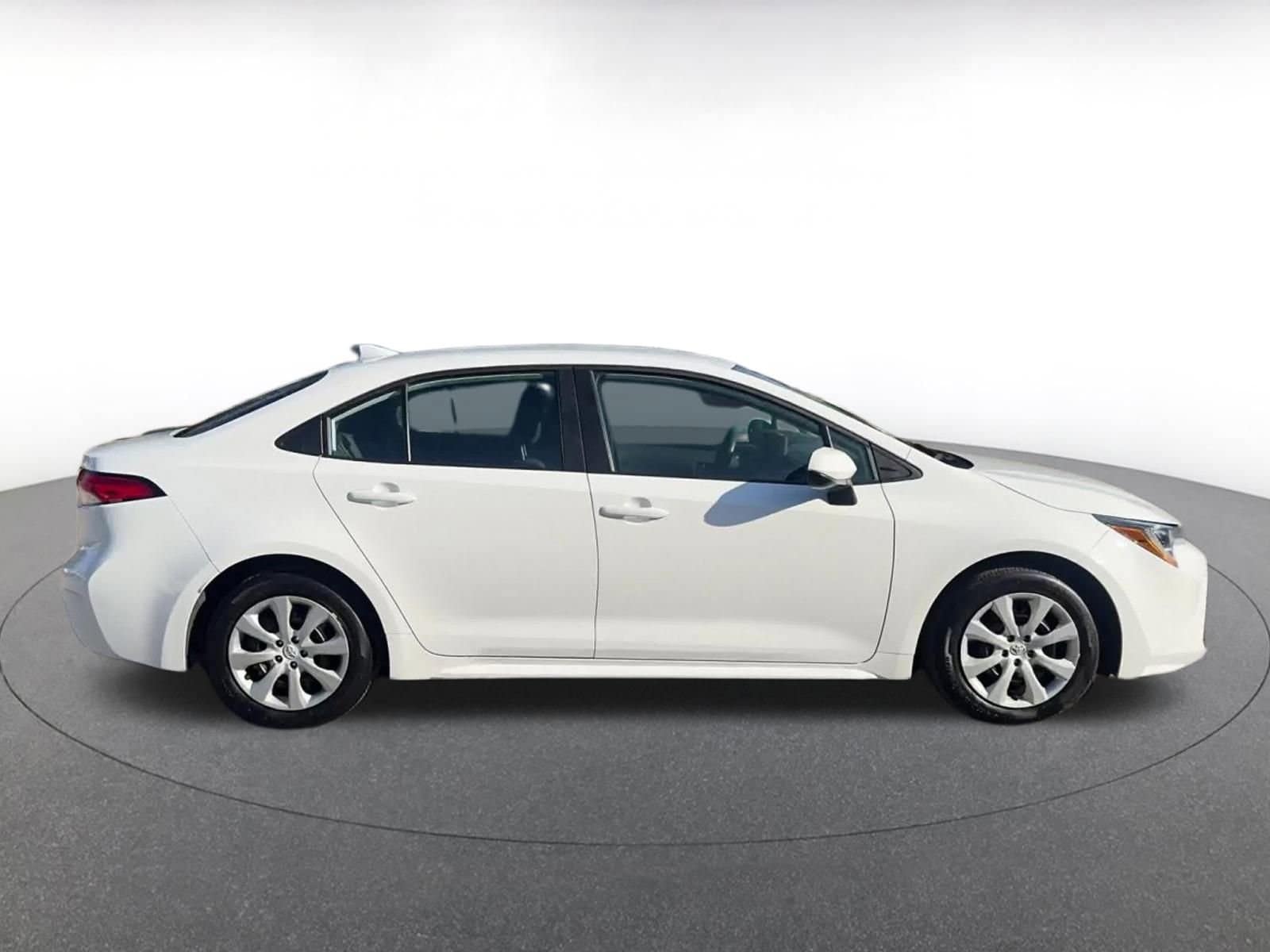 Thumbnail: 2025 Toyota Corolla - 16