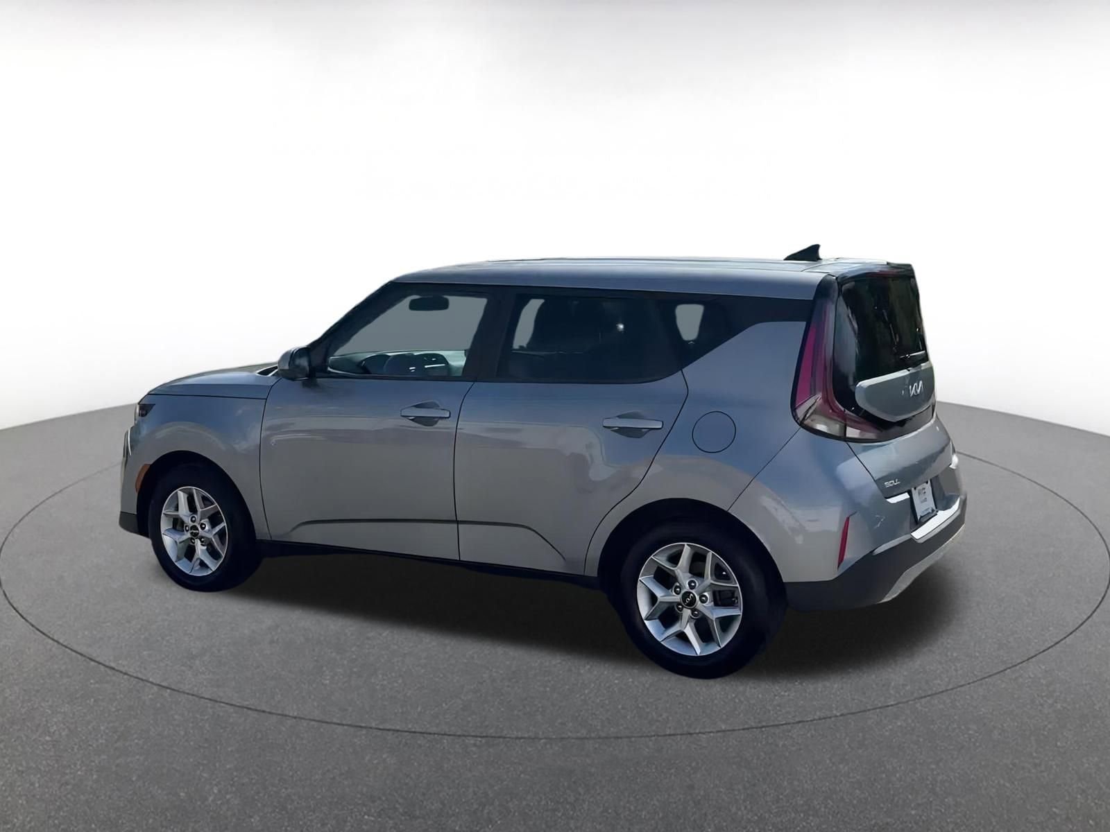 Thumbnail: 2023 Kia Soul - 7