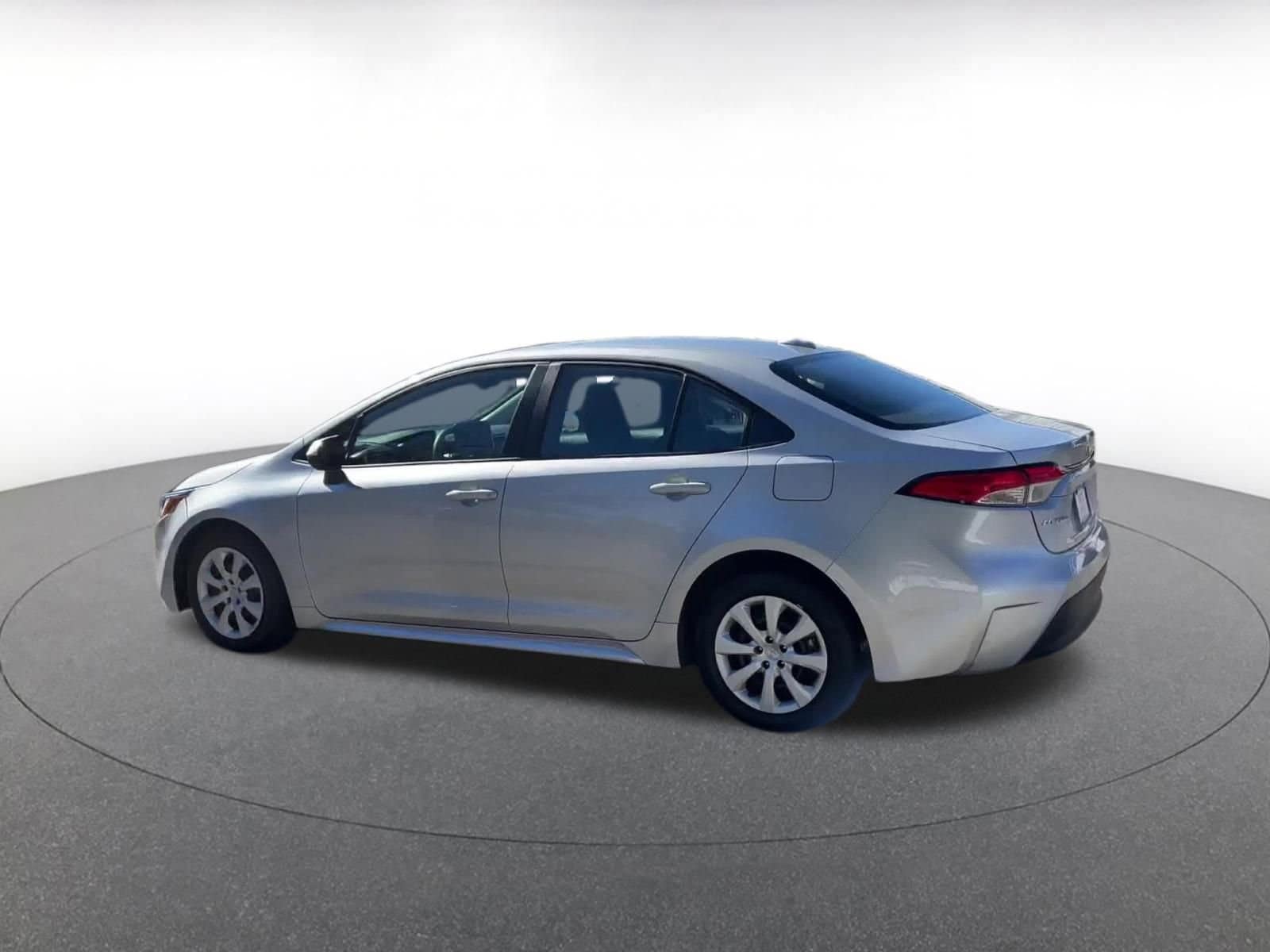 Thumbnail: 2025 Toyota Corolla - 9