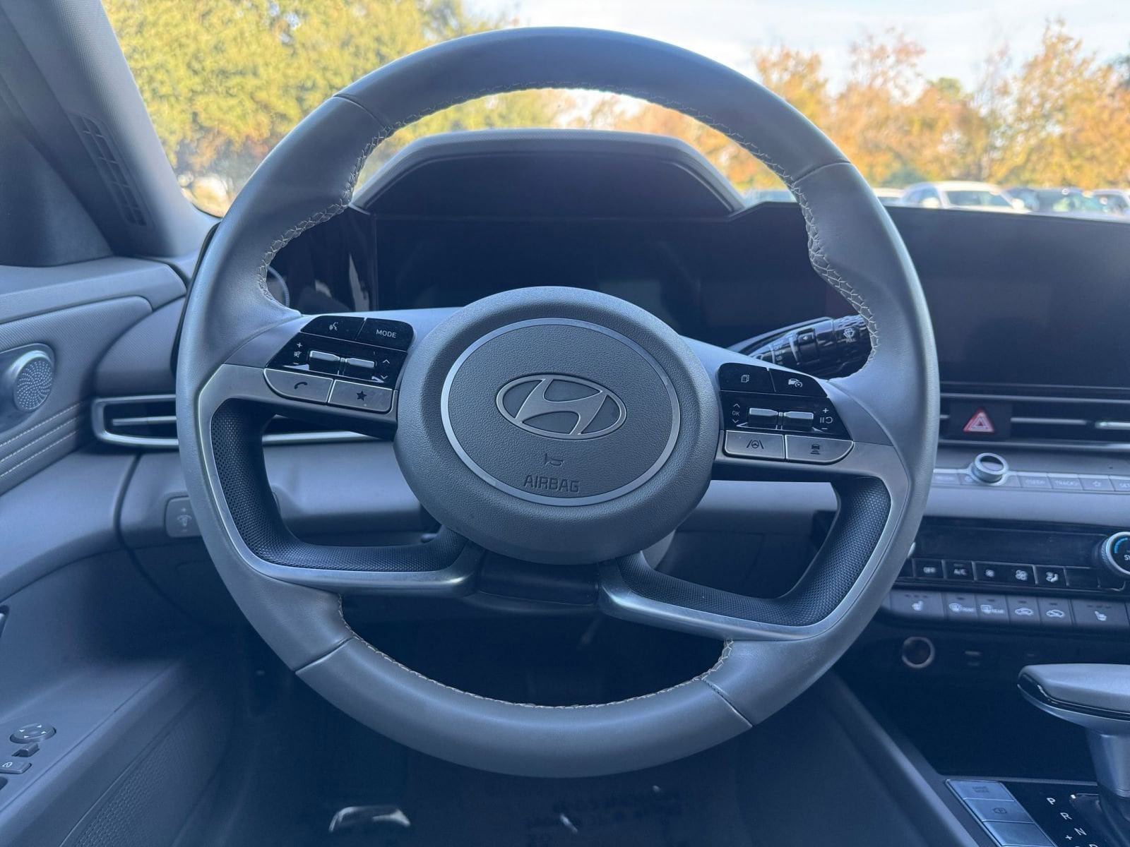 Thumbnail: 2025 Hyundai Elantra - 25