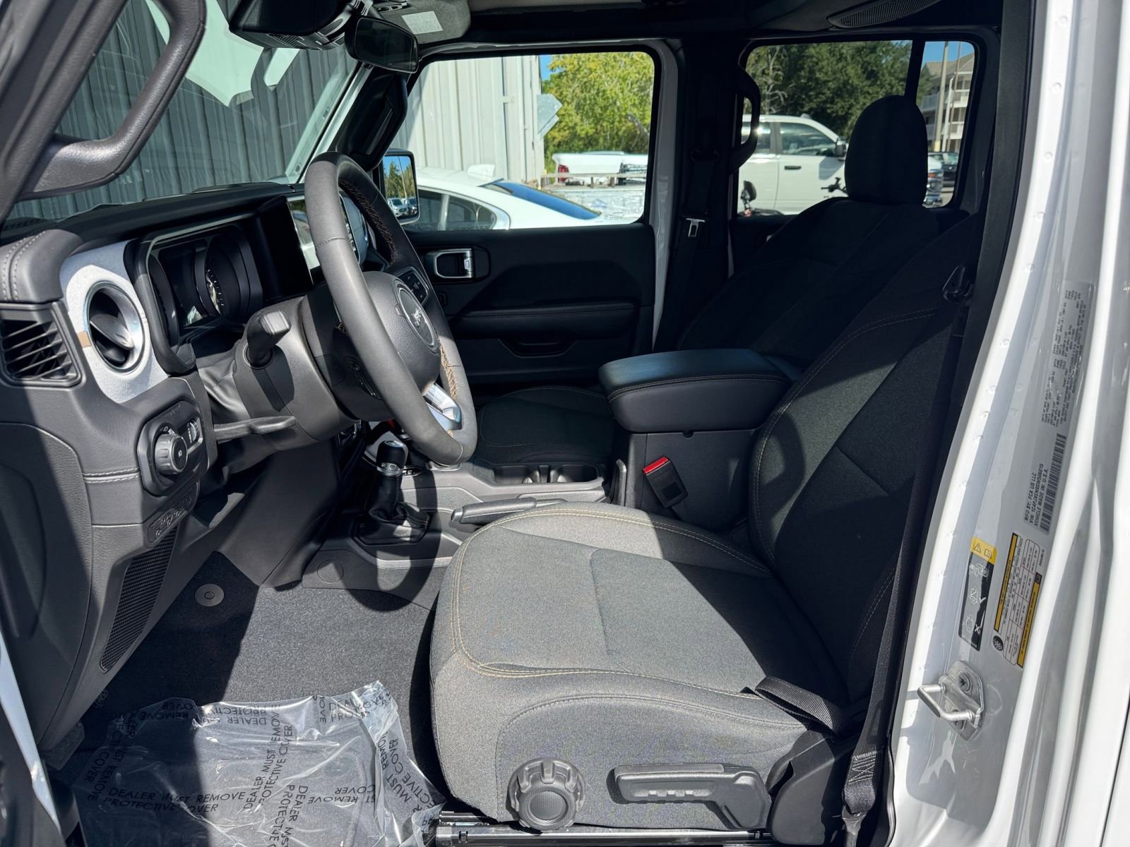 Thumbnail: 2025 Jeep Wrangler - 25