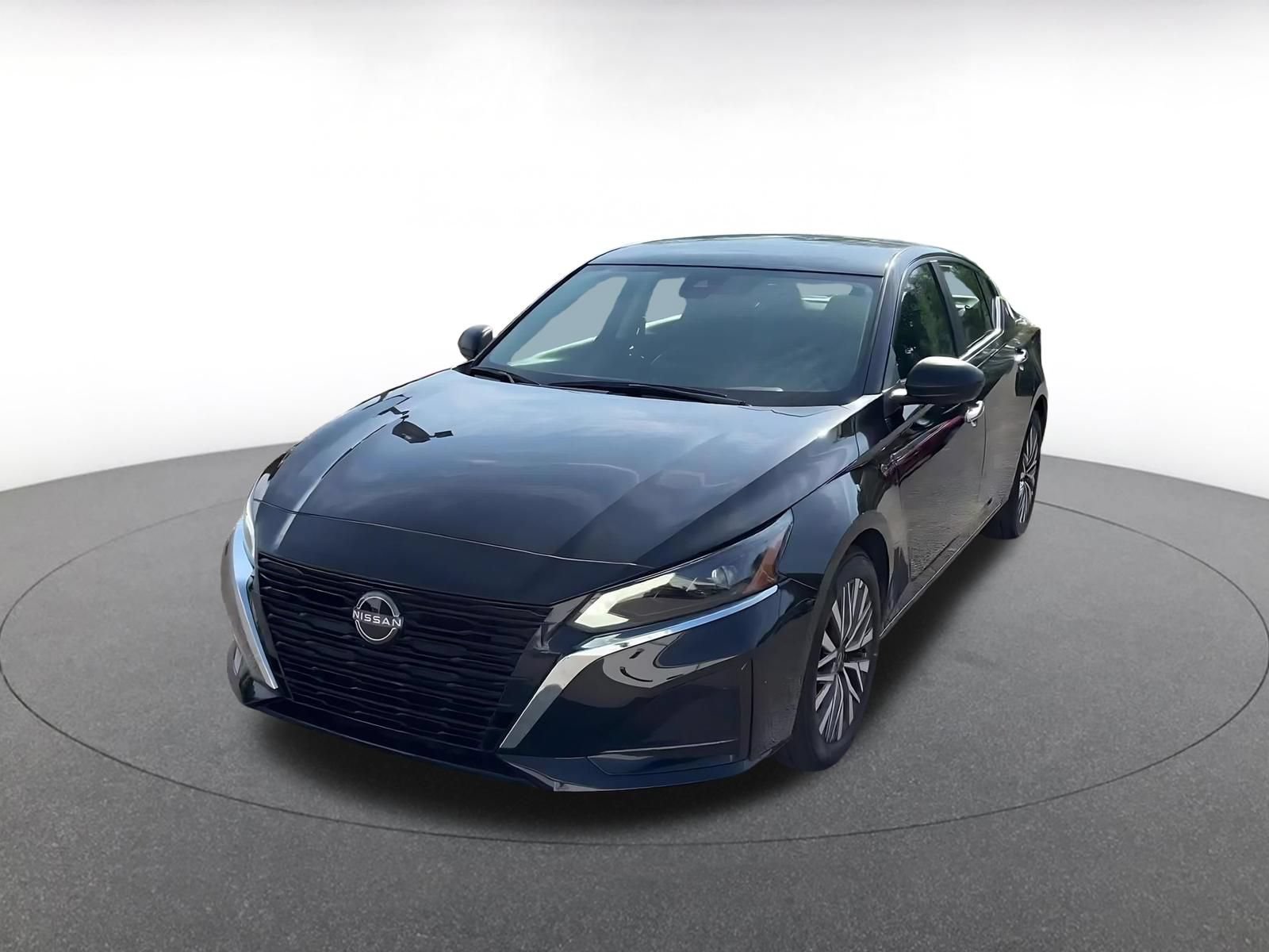 Thumbnail: 2025 Nissan Altima - 4