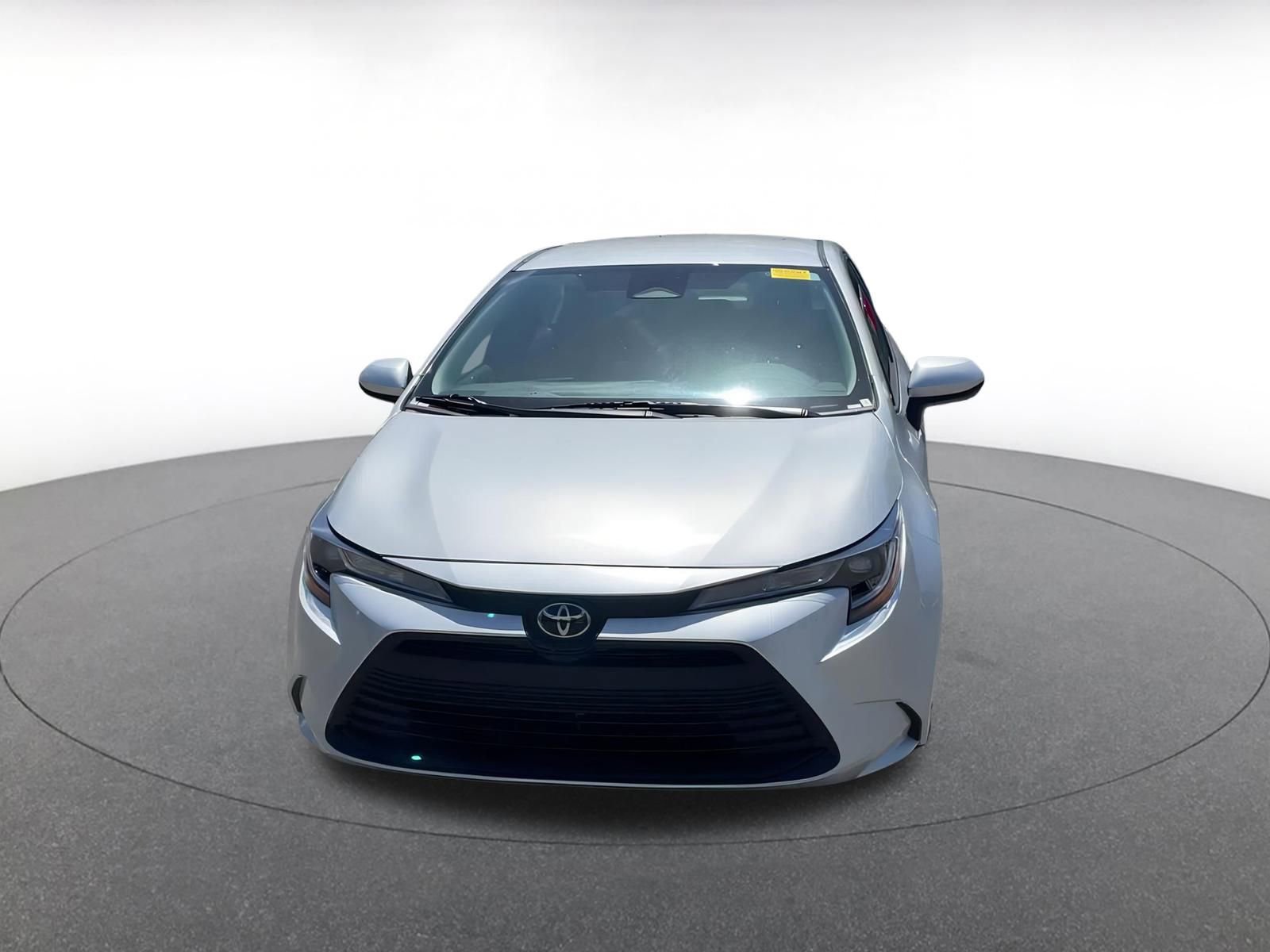 Thumbnail: 2024 Toyota Corolla - 3