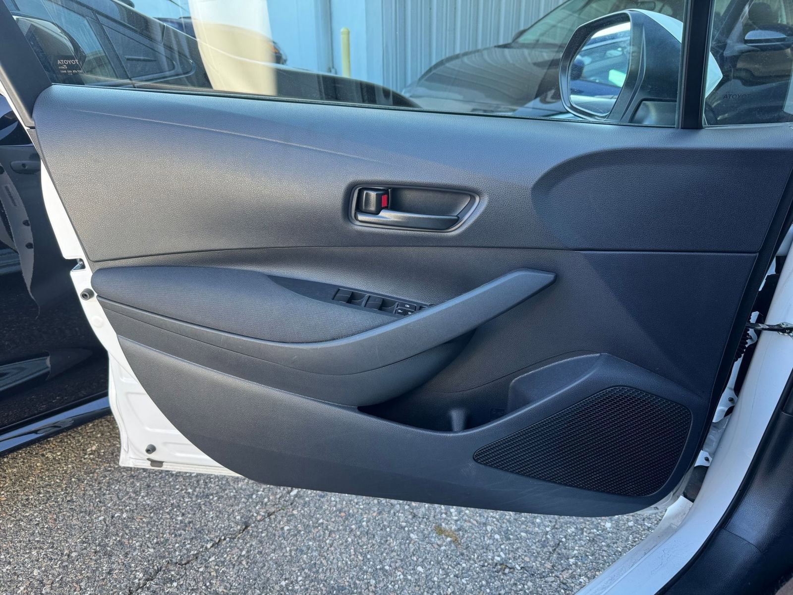 Thumbnail: 2025 Toyota Corolla - 20