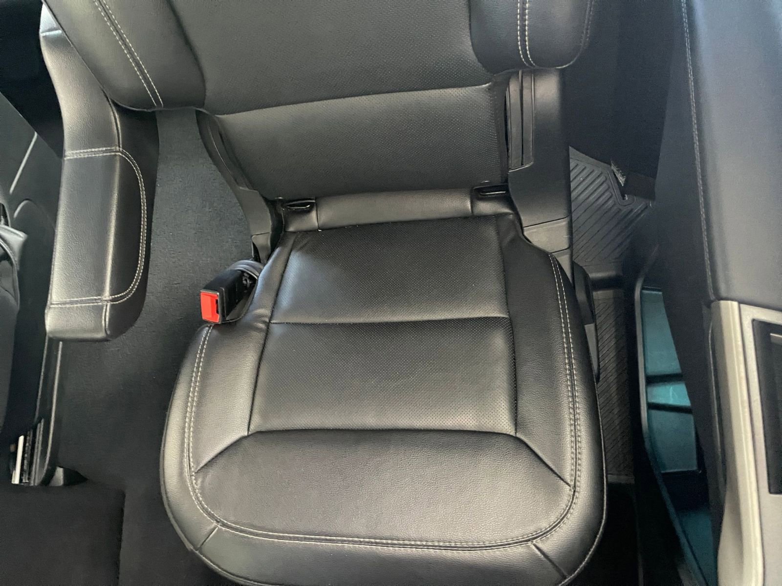 Thumbnail: 2023 Ford Explorer - 35