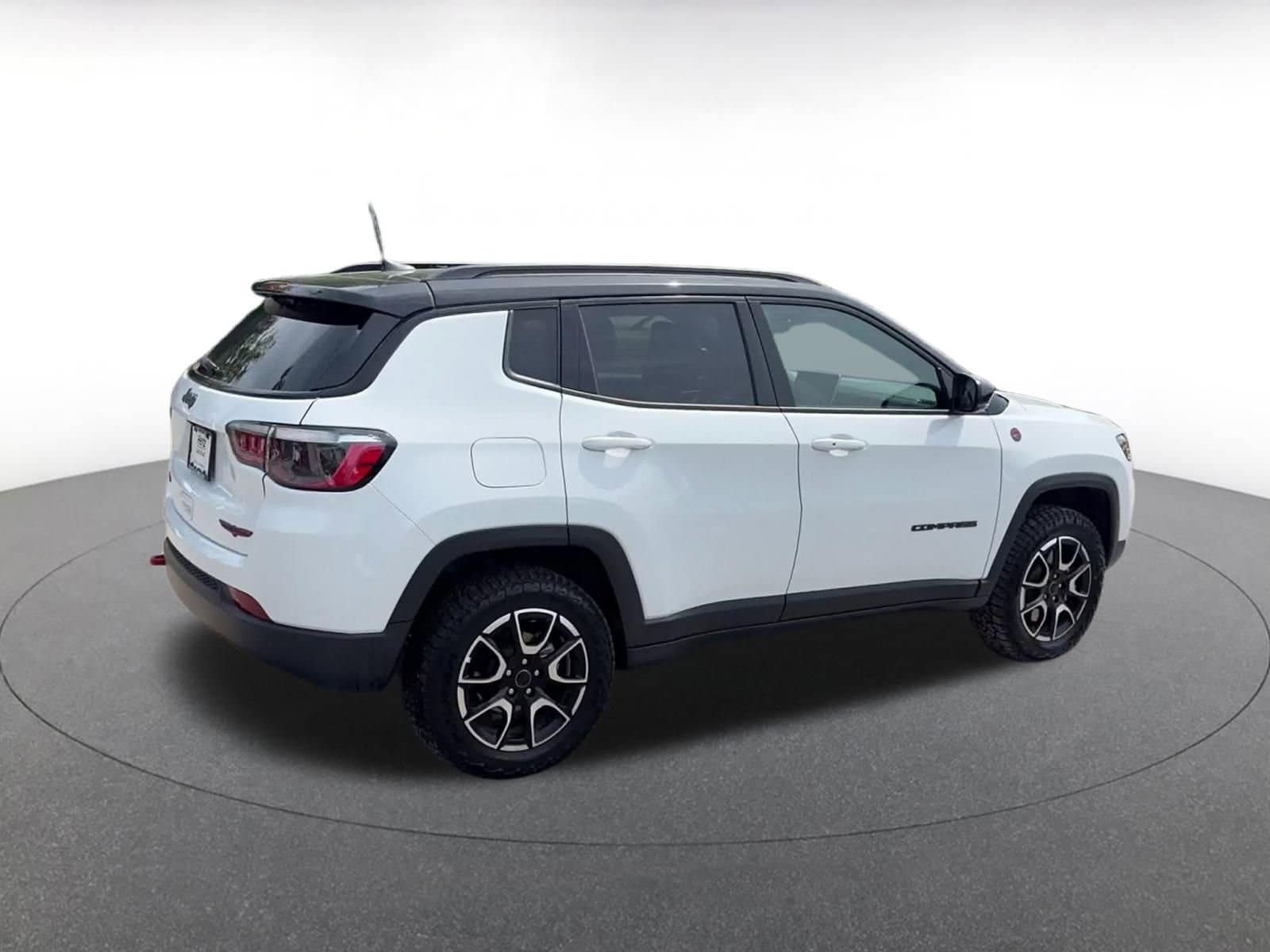 Thumbnail: 2025 Jeep Compass - 14