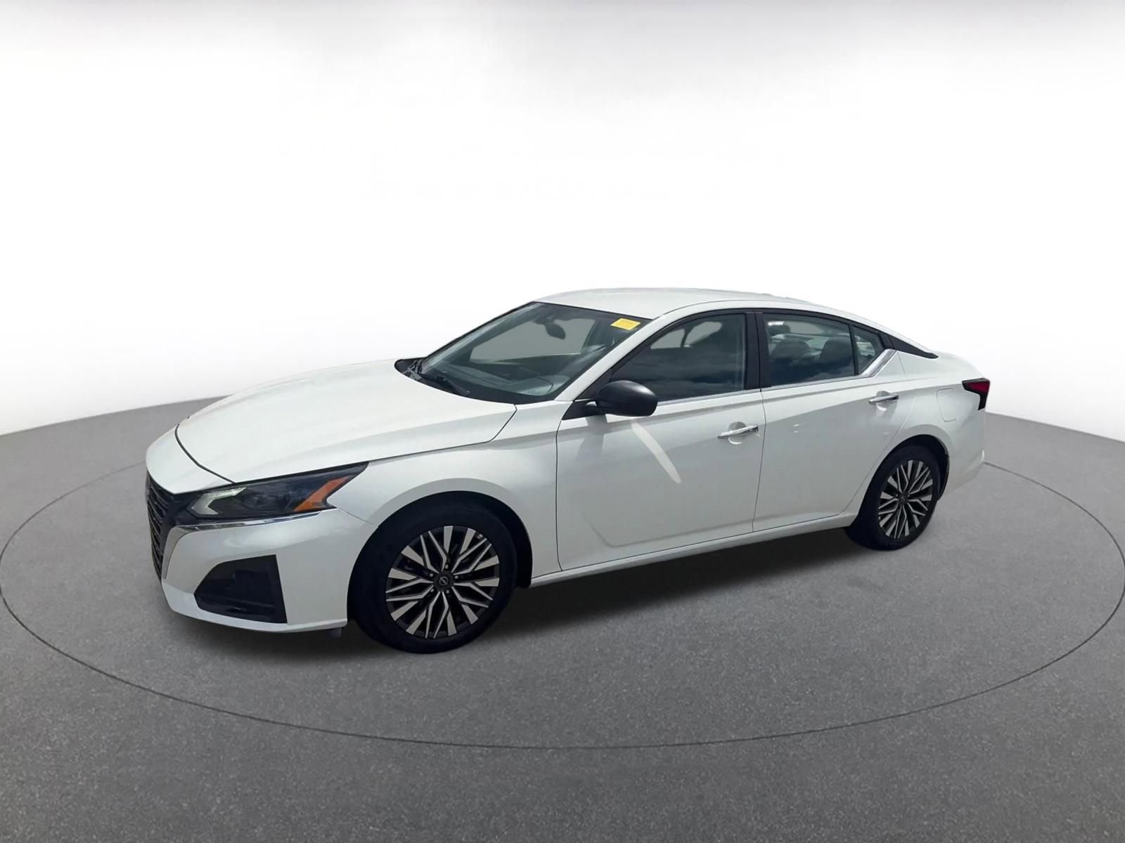 Thumbnail: 2025 Nissan Altima - 7