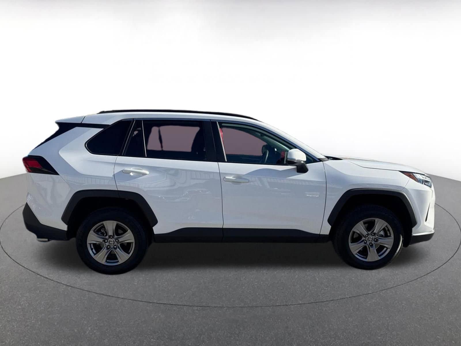 Thumbnail: 2025 Toyota RAV4 - 15