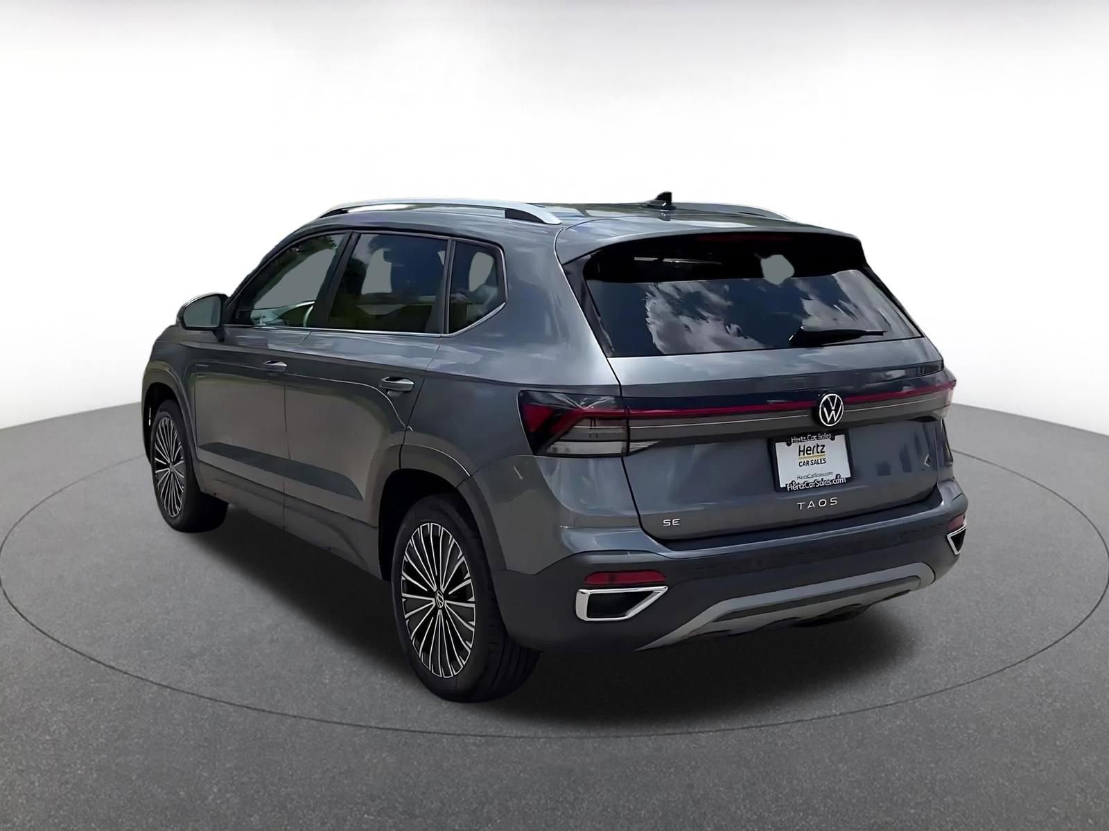 Thumbnail: 2025 Volkswagen Taos - 10