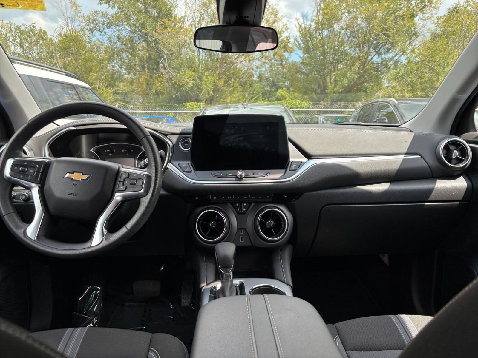Thumbnail: 2026 Chevrolet Blazer - 32