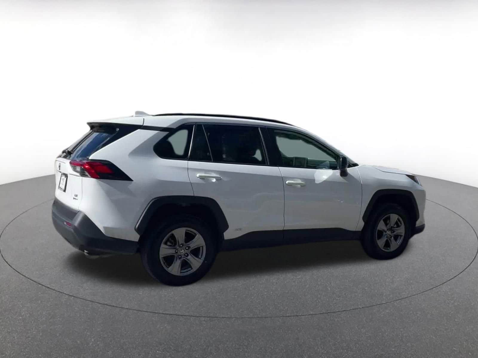 Thumbnail: 2025 Toyota RAV4 - 15