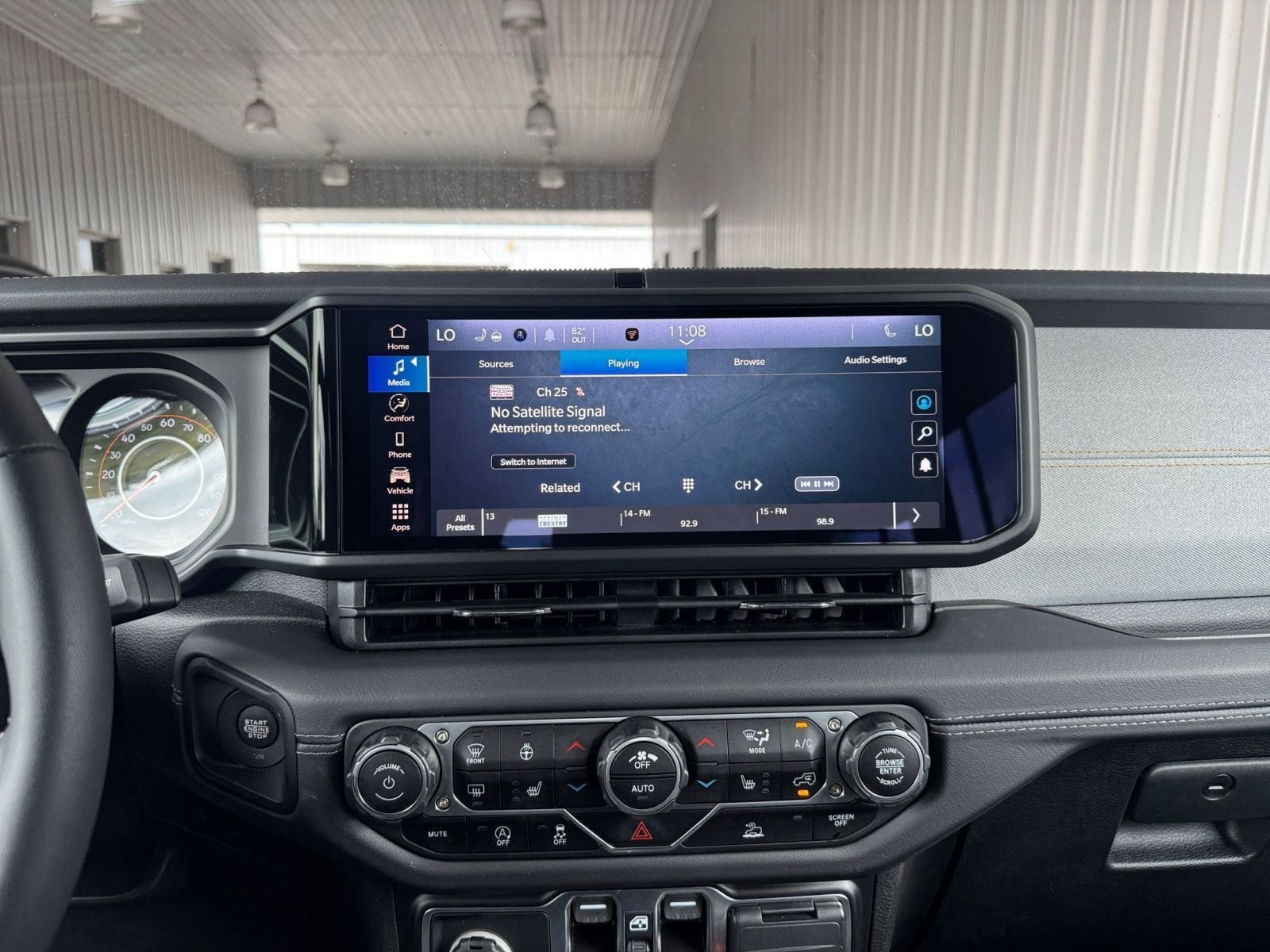 Thumbnail: 2025 Jeep Wrangler - 18