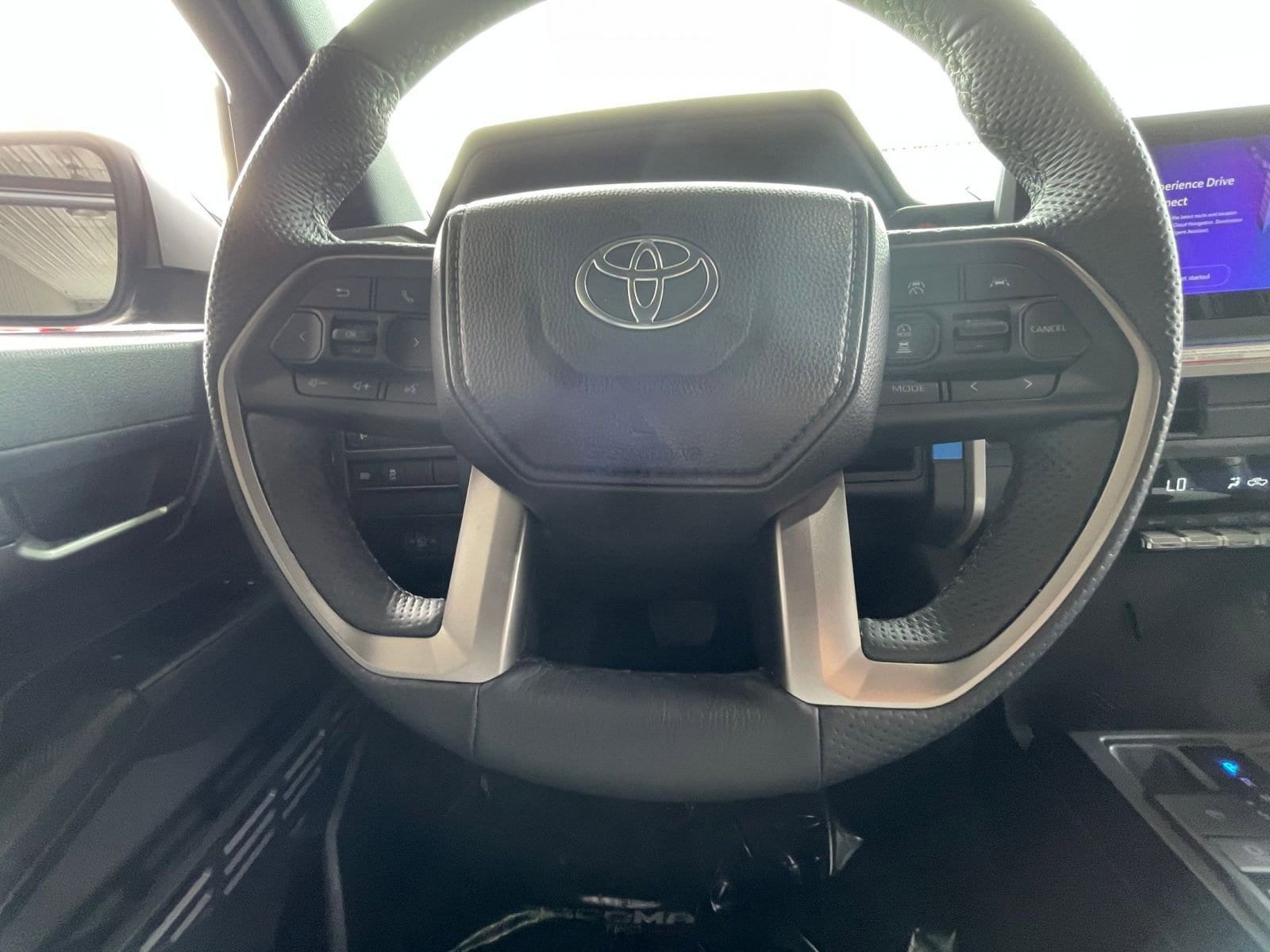 Thumbnail: 2025 Toyota Tacoma - 25