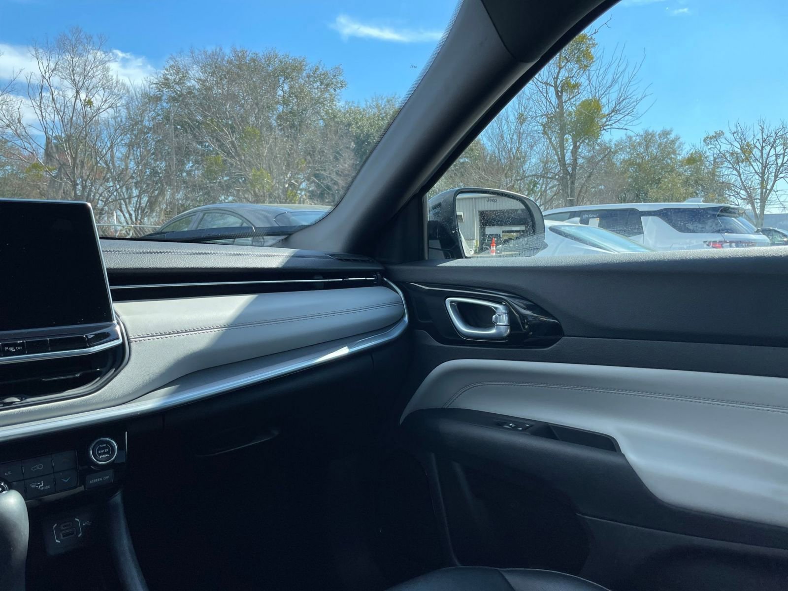 Thumbnail: 2025 Jeep Compass - 35