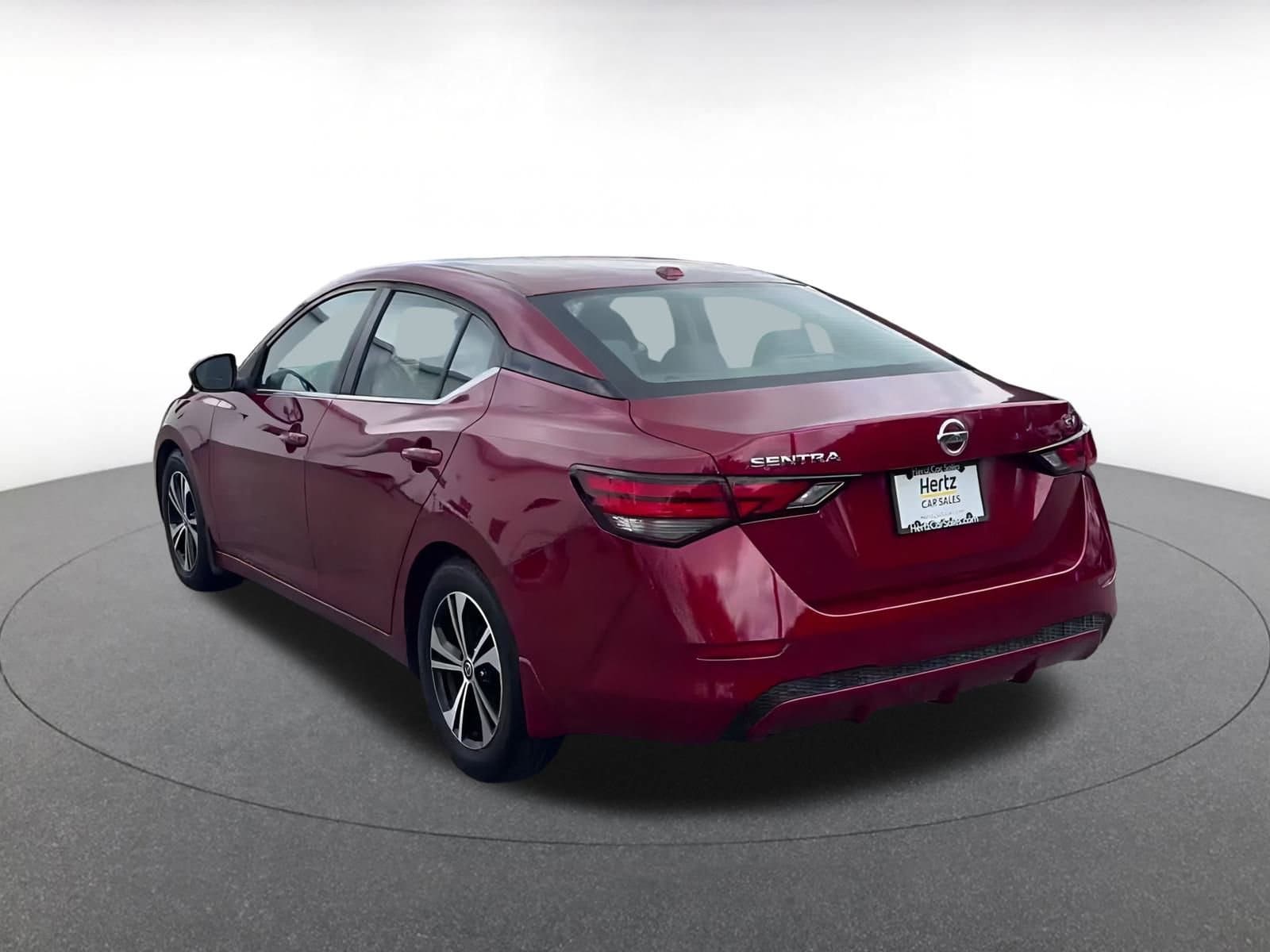 Thumbnail: 2021 Nissan Sentra - 10