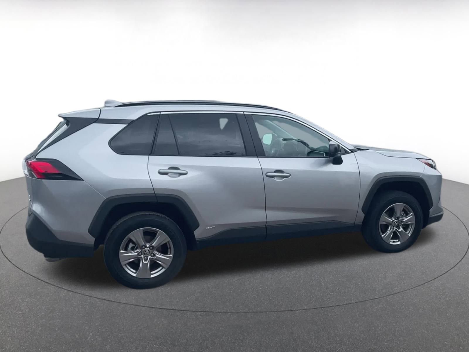 Thumbnail: 2025 Toyota RAV4 - 15