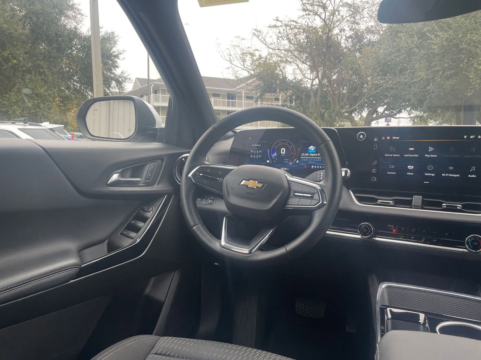 Thumbnail: 2025 Chevrolet Equinox - 33