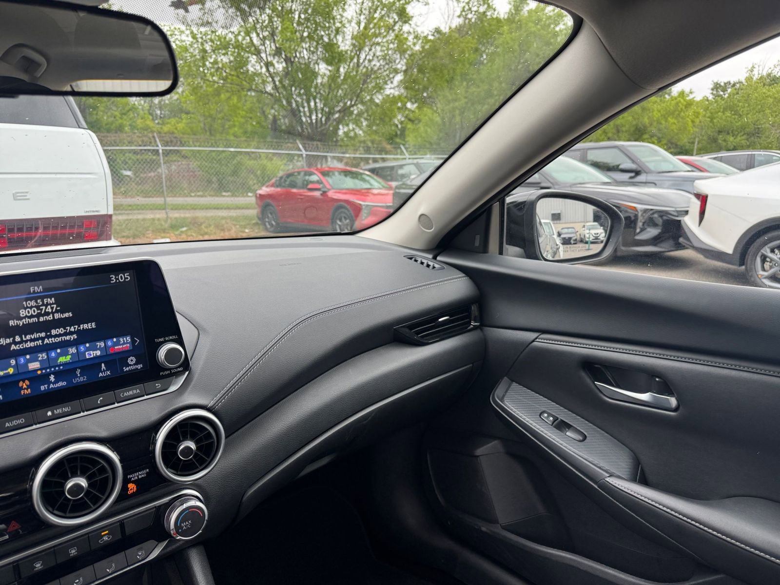 Thumbnail: 2025 Nissan Sentra - 33