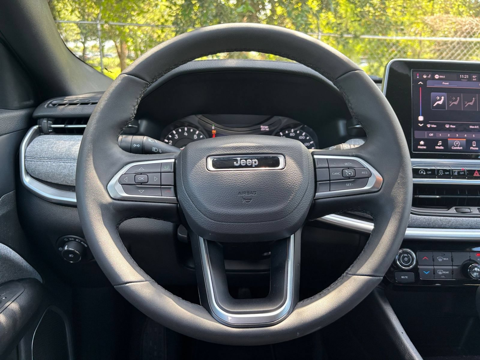 Thumbnail: 2025 Jeep Compass - 28