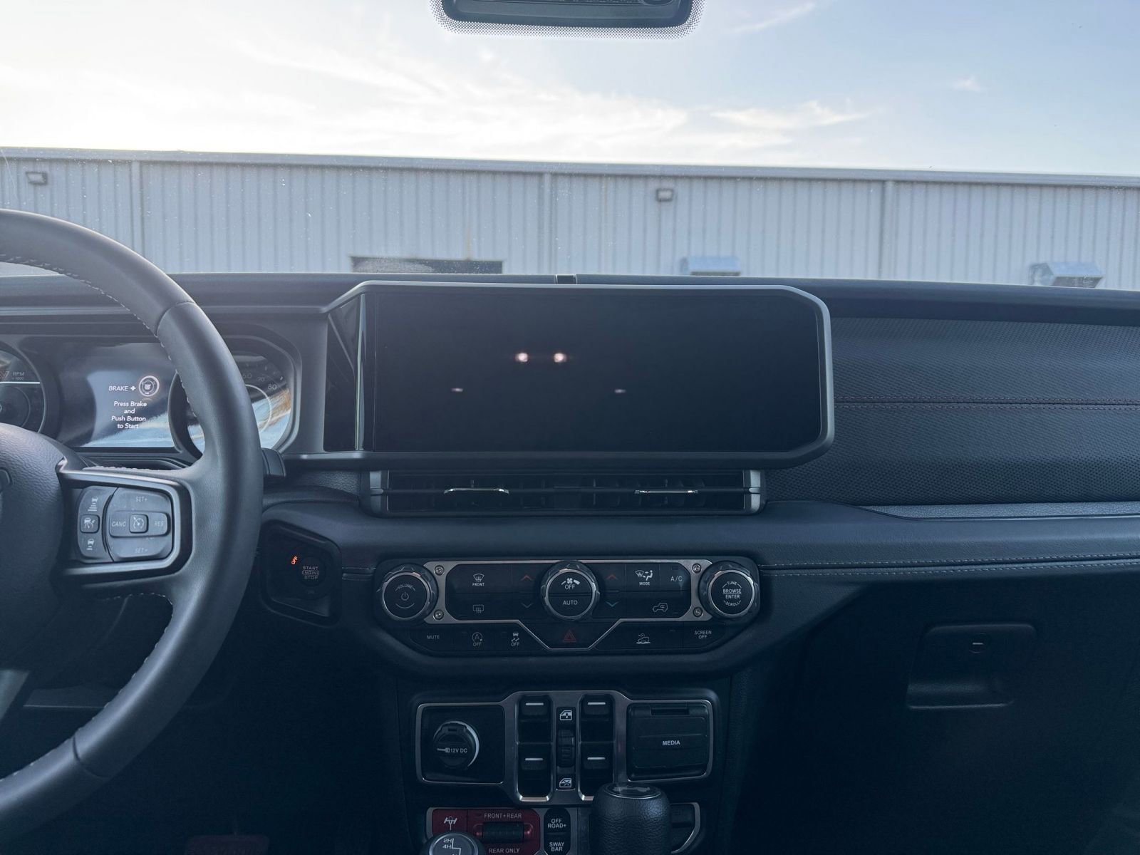 Thumbnail: 2025 Jeep Wrangler - 21