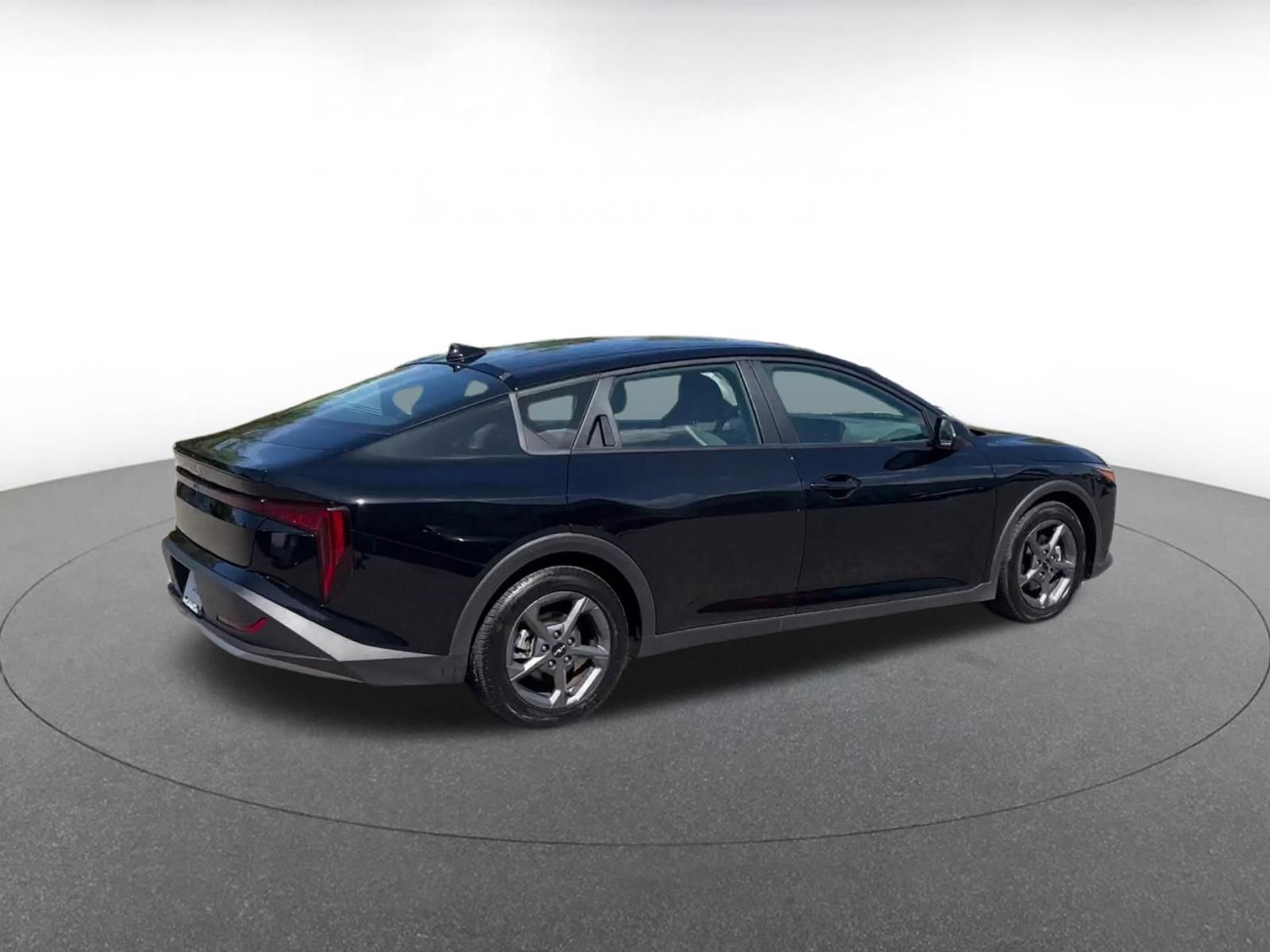 Thumbnail: 2025 Kia K4 - 14