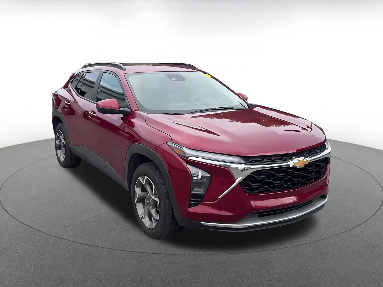 Thumbnail: 2025 Chevrolet Trax - 2