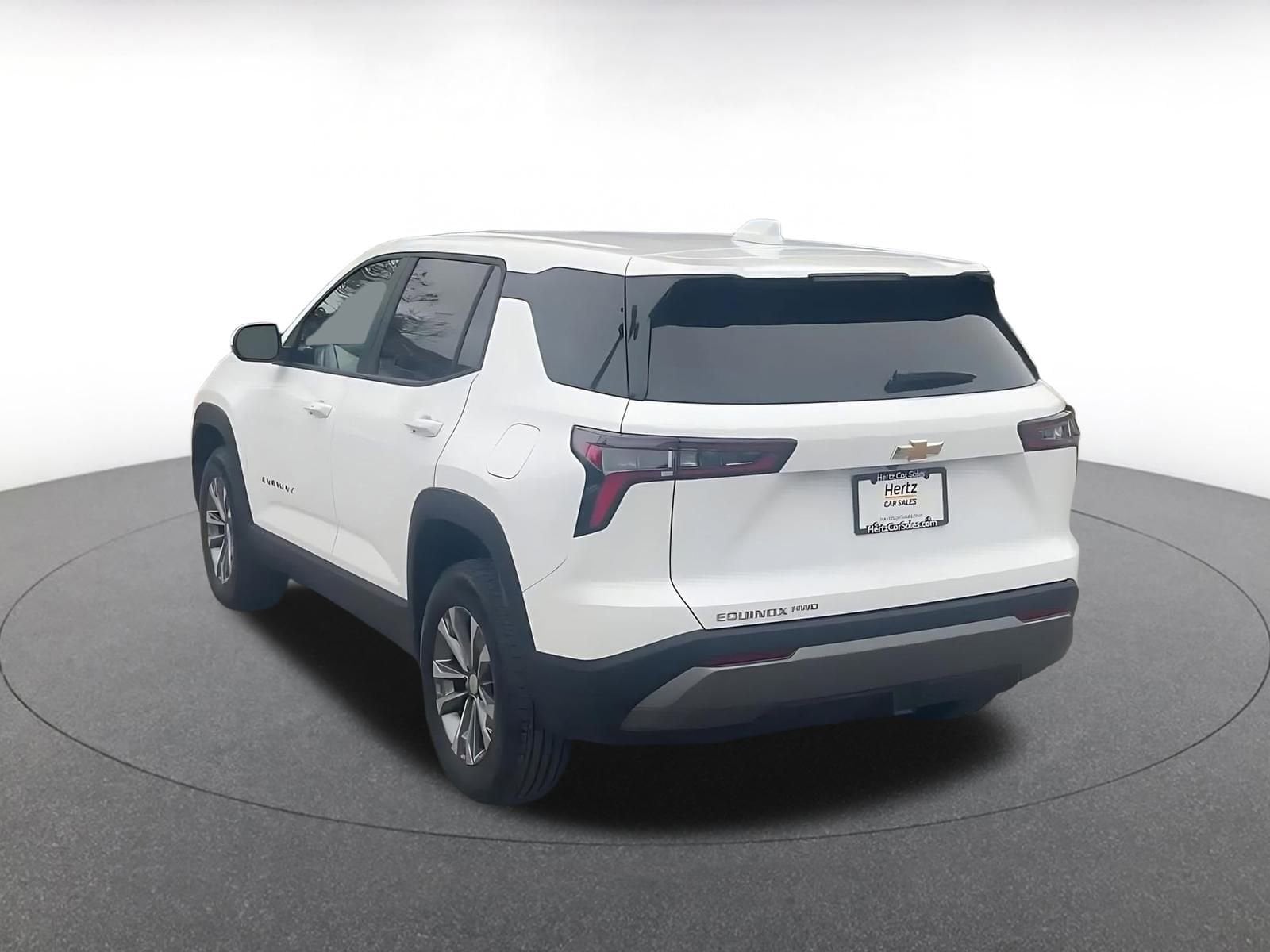 Thumbnail: 2025 Chevrolet Equinox - 10