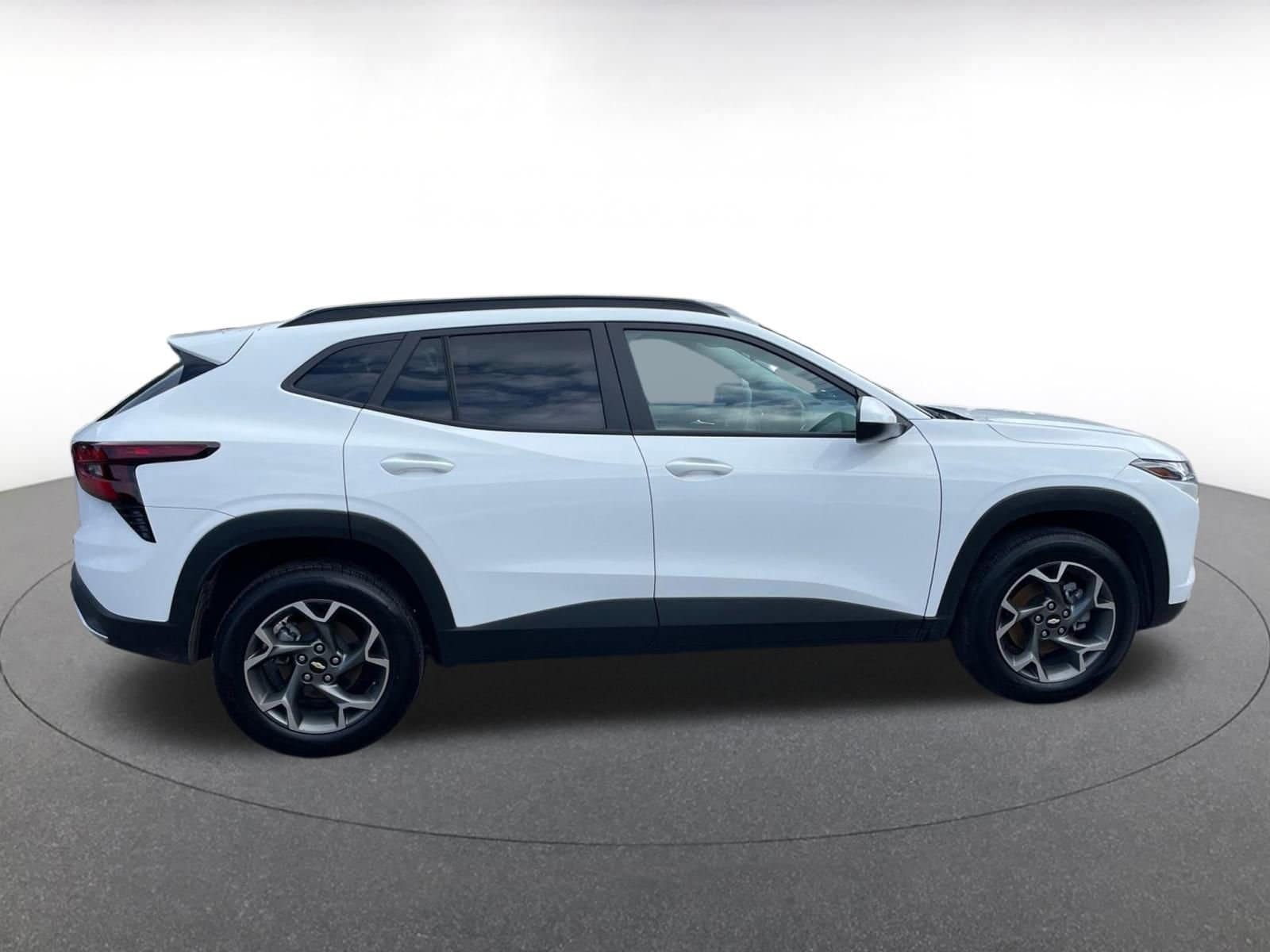 Thumbnail: 2025 Chevrolet Trax - 15