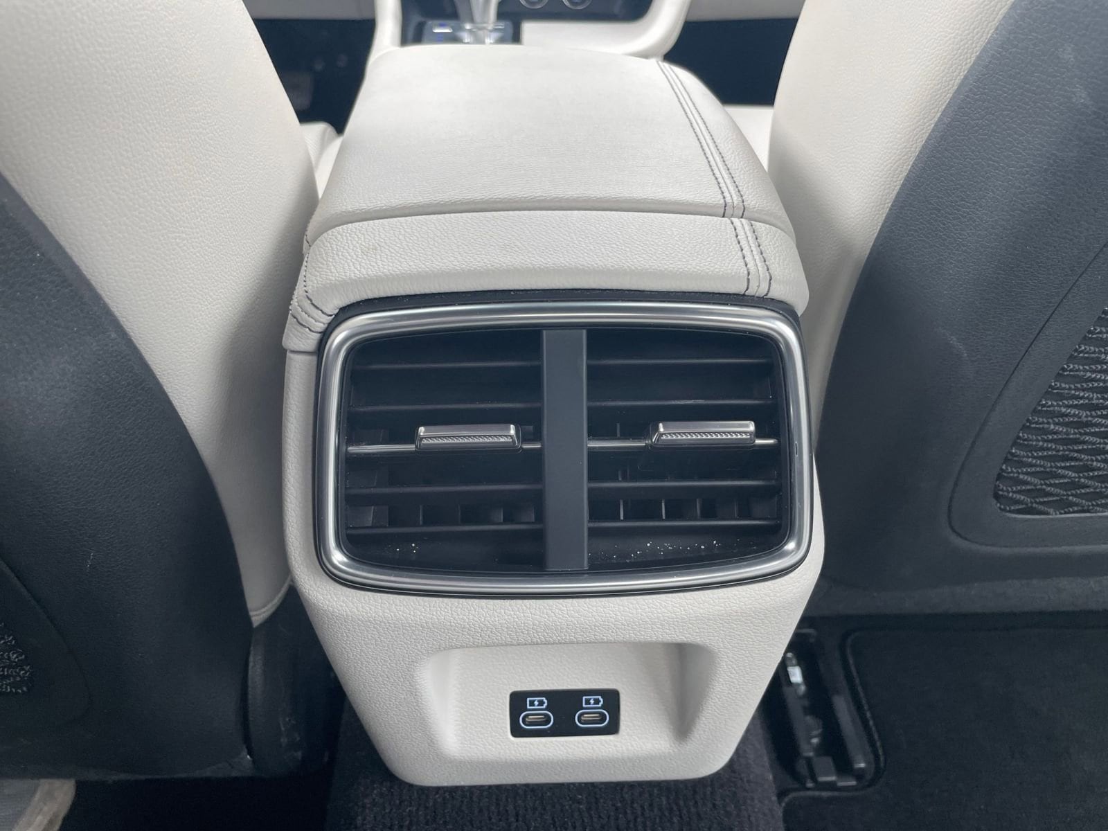 Thumbnail: 2025 Genesis G70 - 24