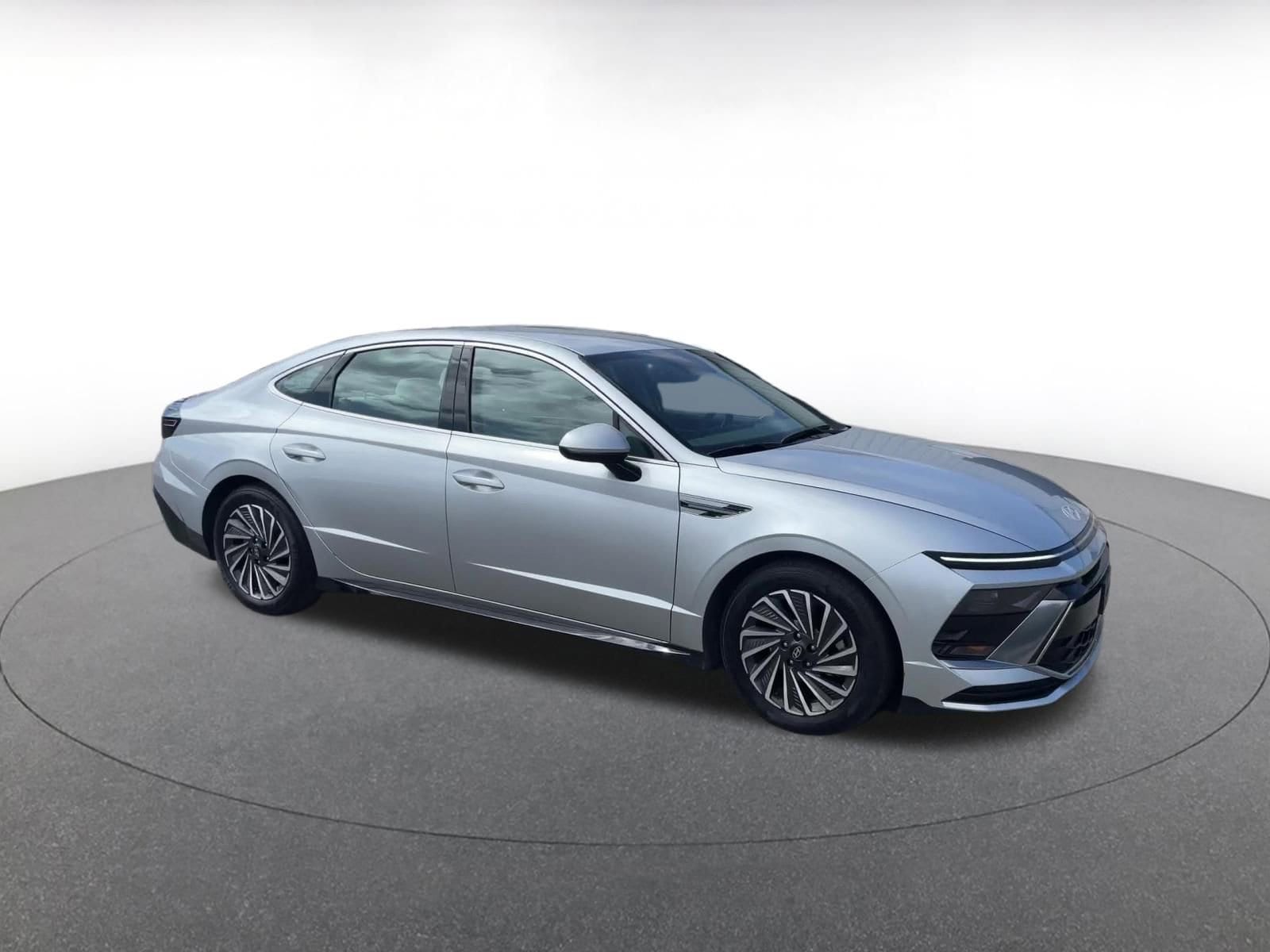 Thumbnail: 2025 Hyundai Sonata - 1