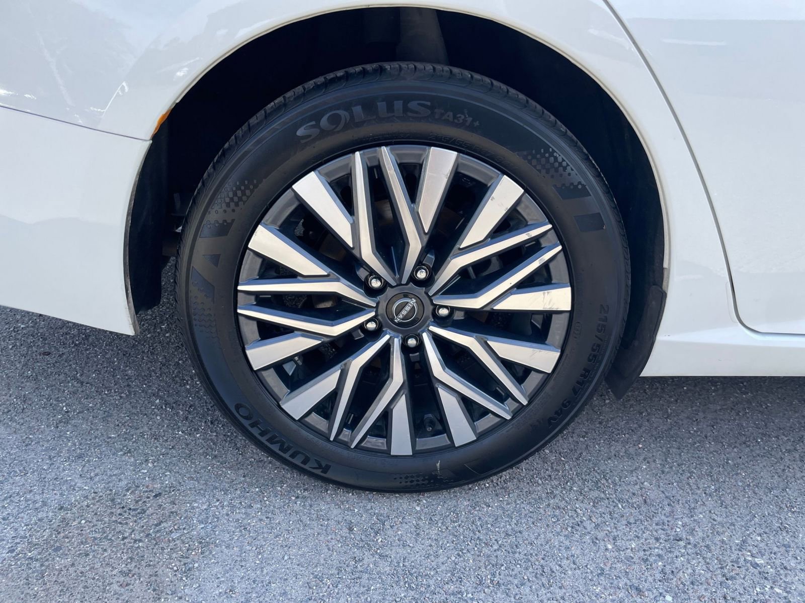 Thumbnail: 2025 Nissan Altima - 29