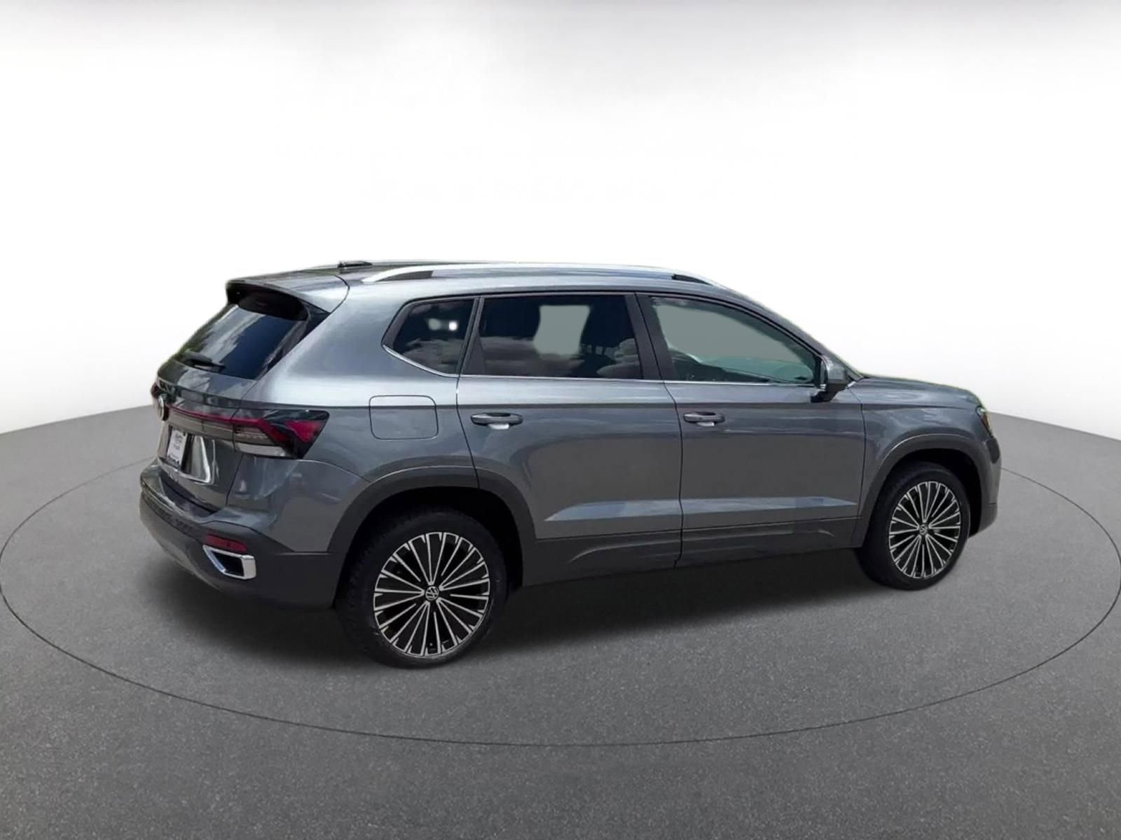 Thumbnail: 2025 Volkswagen Taos - 14
