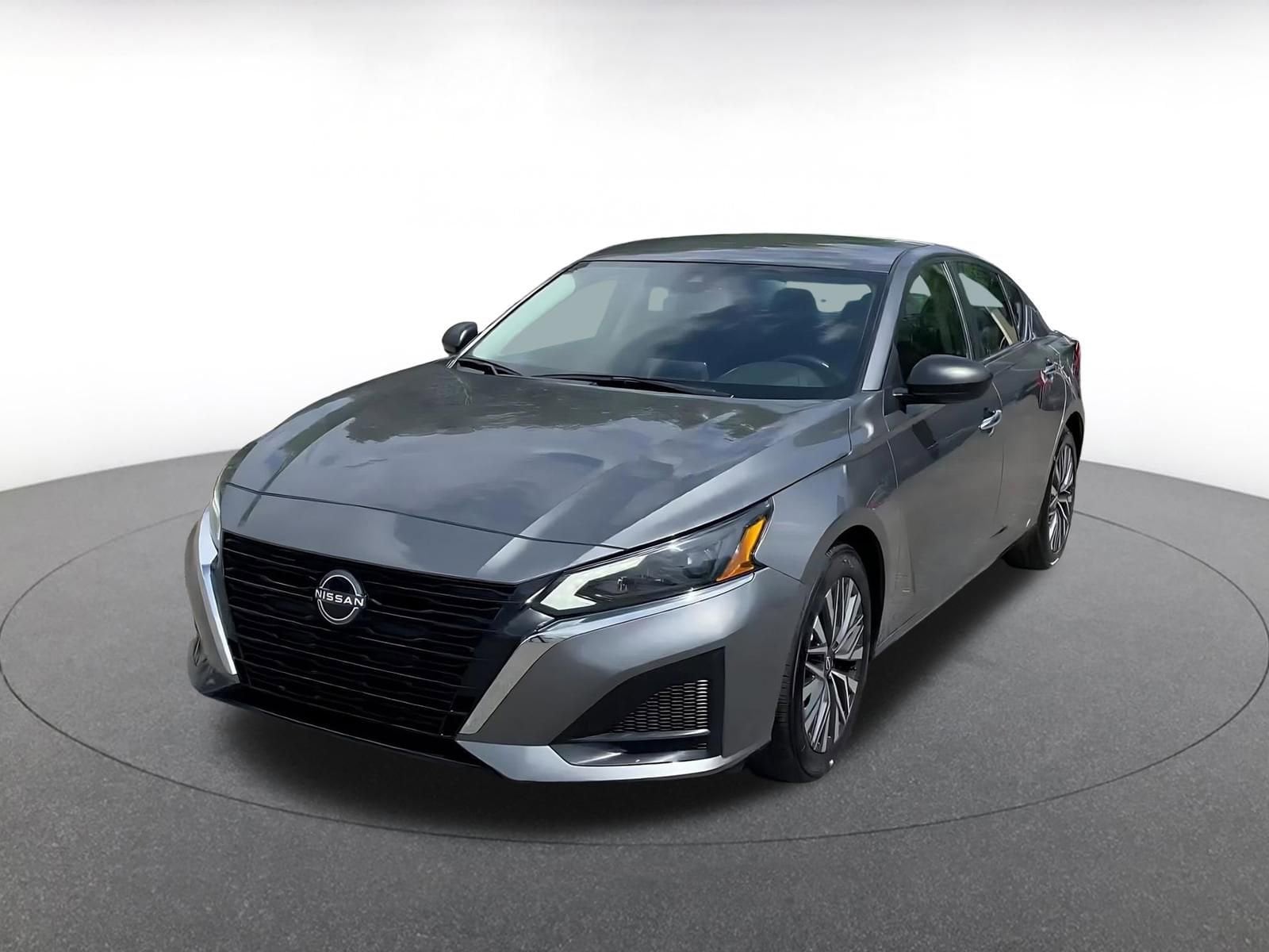 Thumbnail: 2025 Nissan Altima - 4