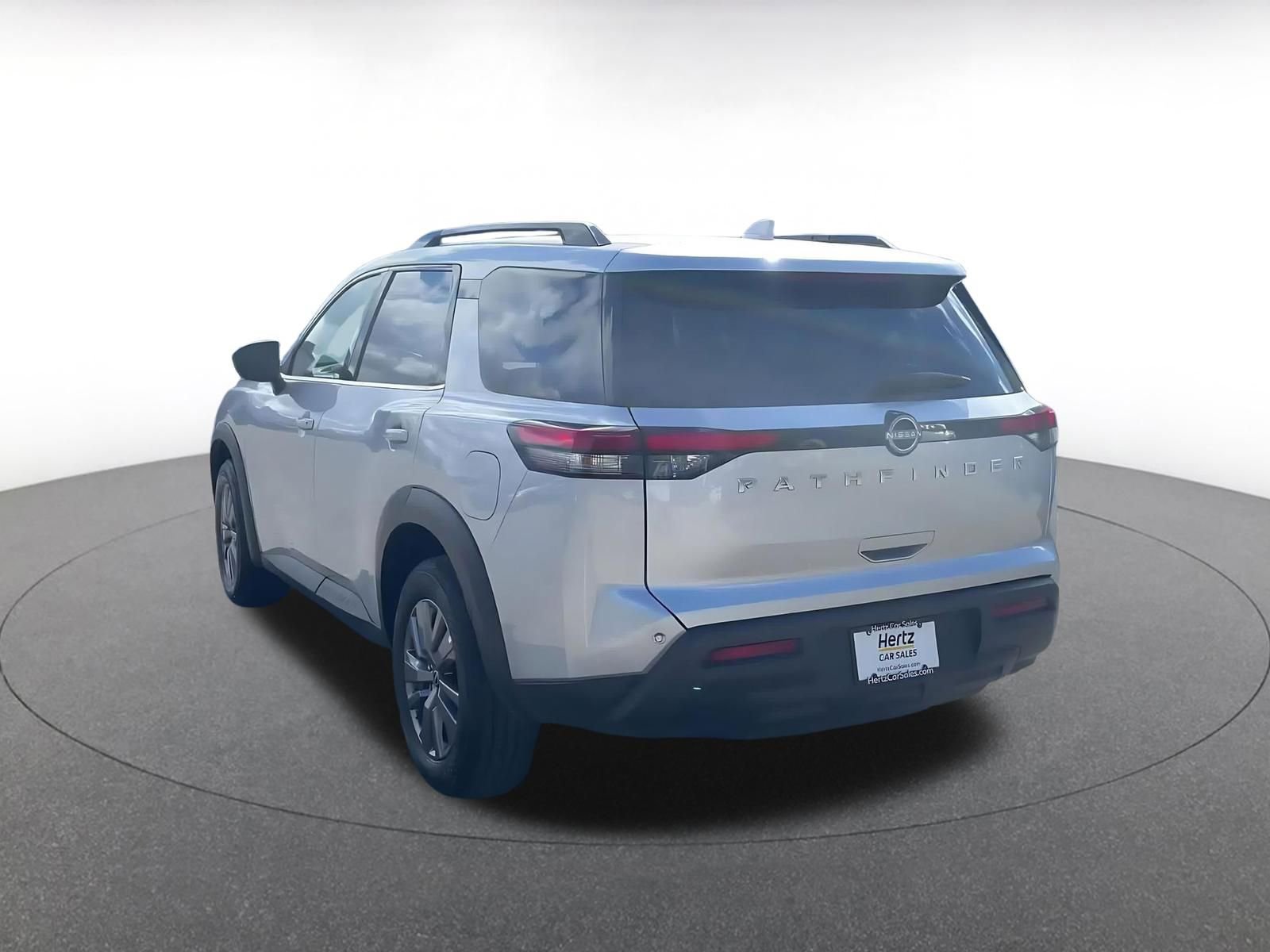 Thumbnail: 2025 Nissan Pathfinder - 10