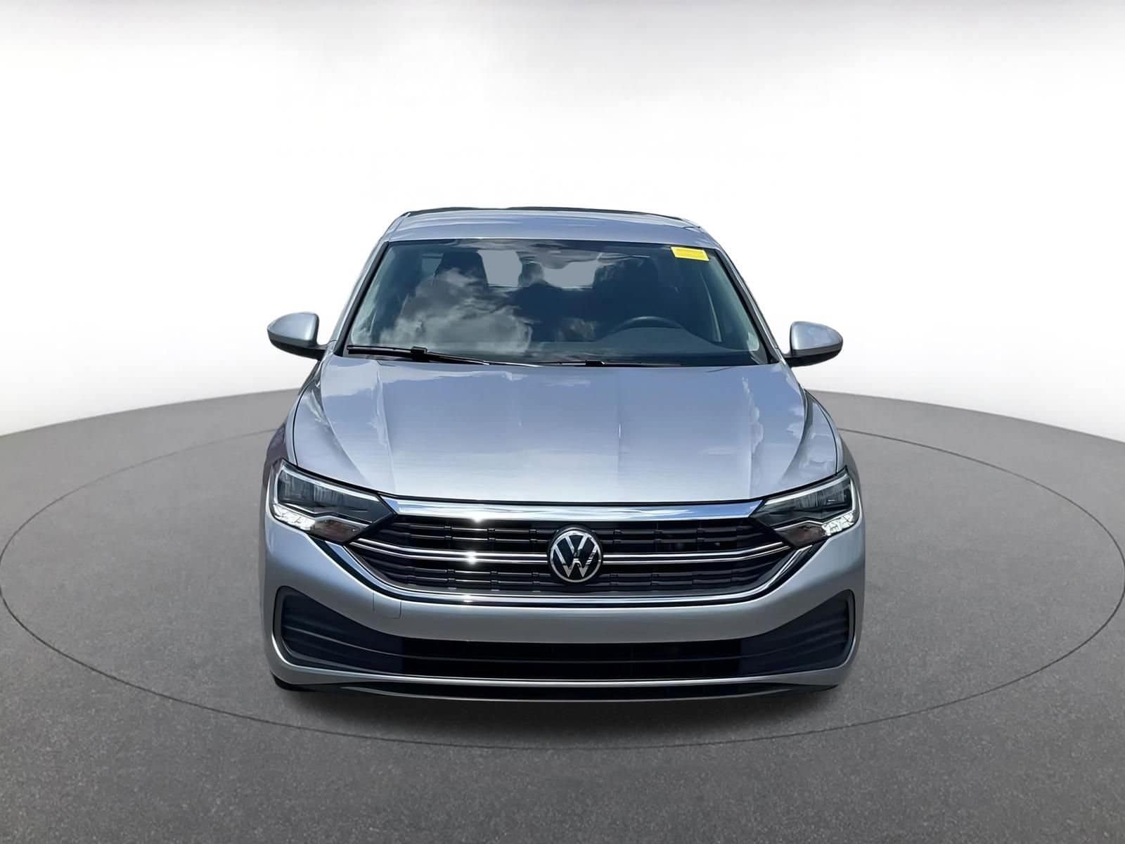 Thumbnail: 2024 Volkswagen Jetta - 4