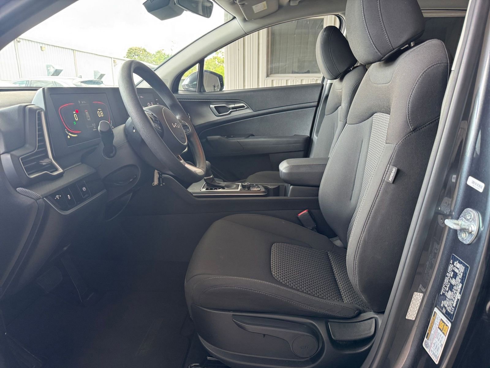 Thumbnail: 2024 Kia Sportage - 25