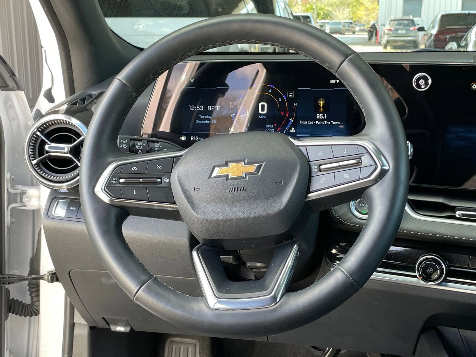 Thumbnail: 2025 Chevrolet Equinox - 27