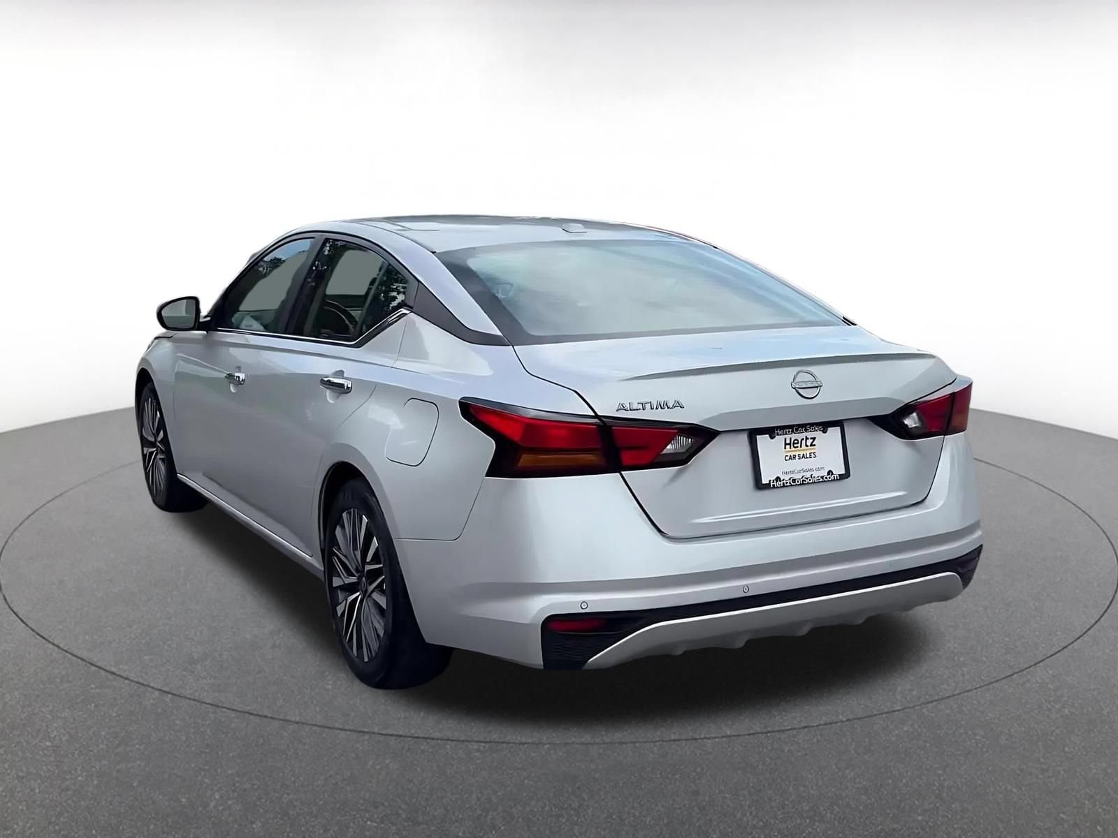 Thumbnail: 2025 Nissan Altima - 10