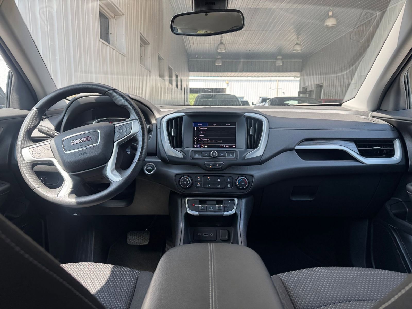 Thumbnail: 2024 GMC Terrain - 32